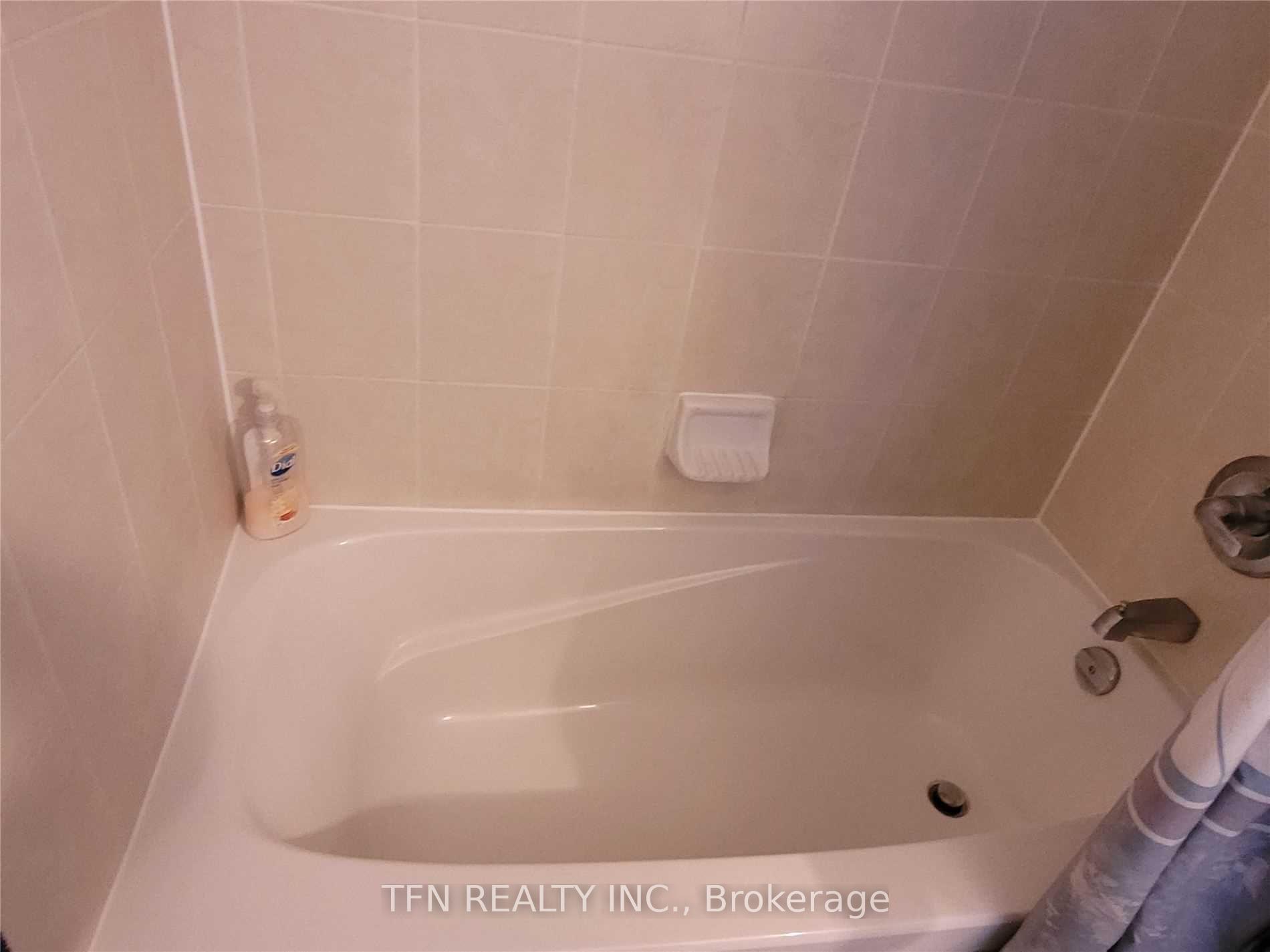 Photo 6 of Unit 2906, 600 Fleet Street, Toronto, Niagara — HOMEH