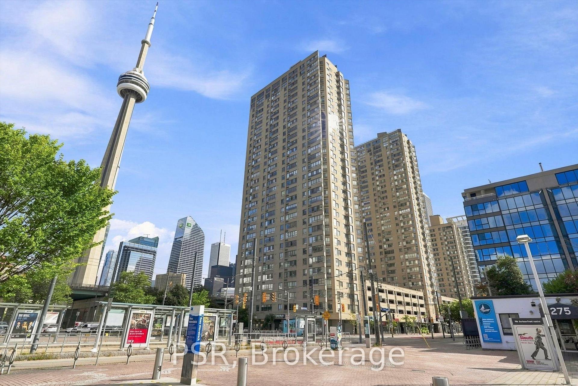 Photo of Unit 702, 270 Queens Quay W