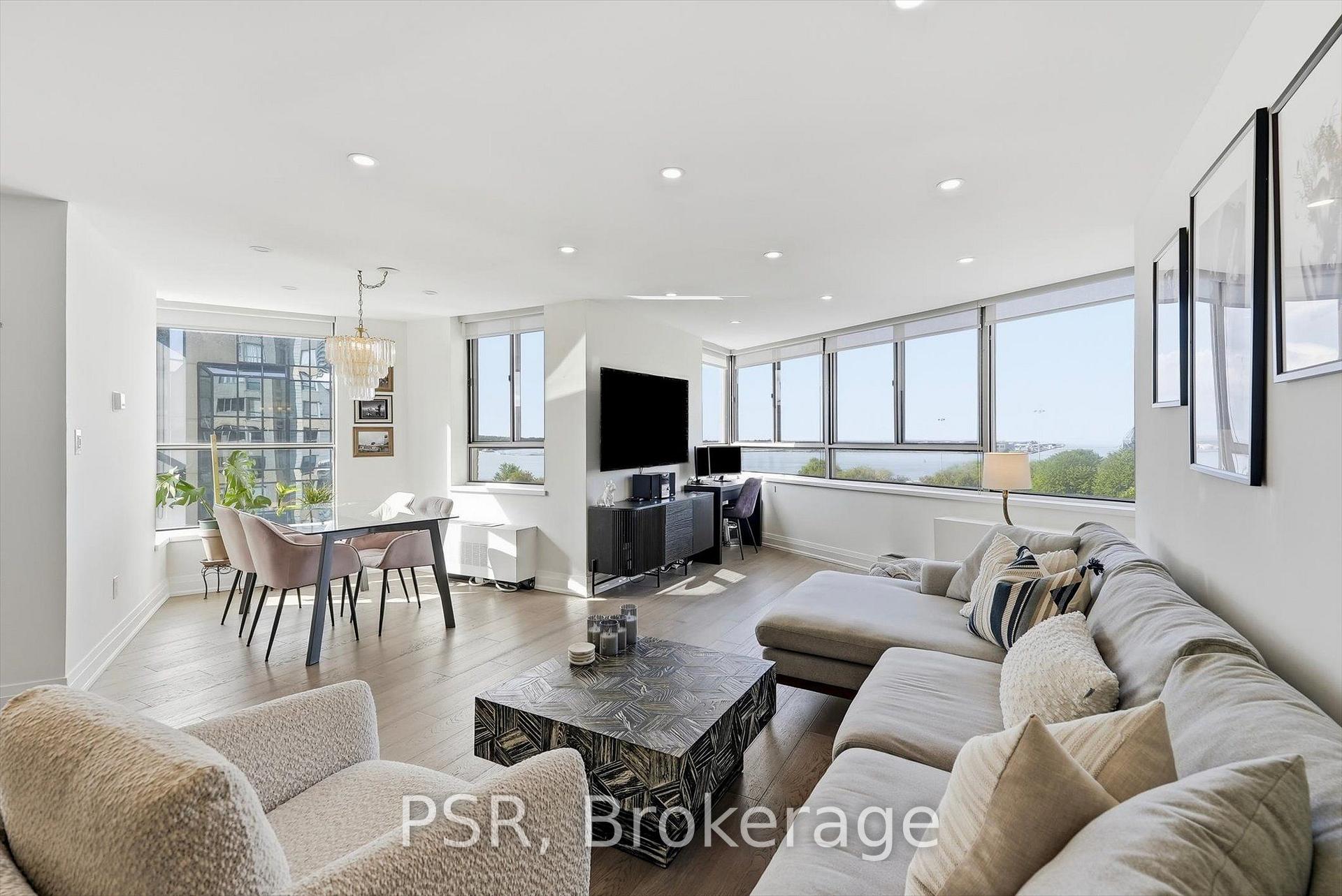 Photo 6 of Unit 702, 270 Queens Quay W, Toronto, Waterfront Communities — HOMEH