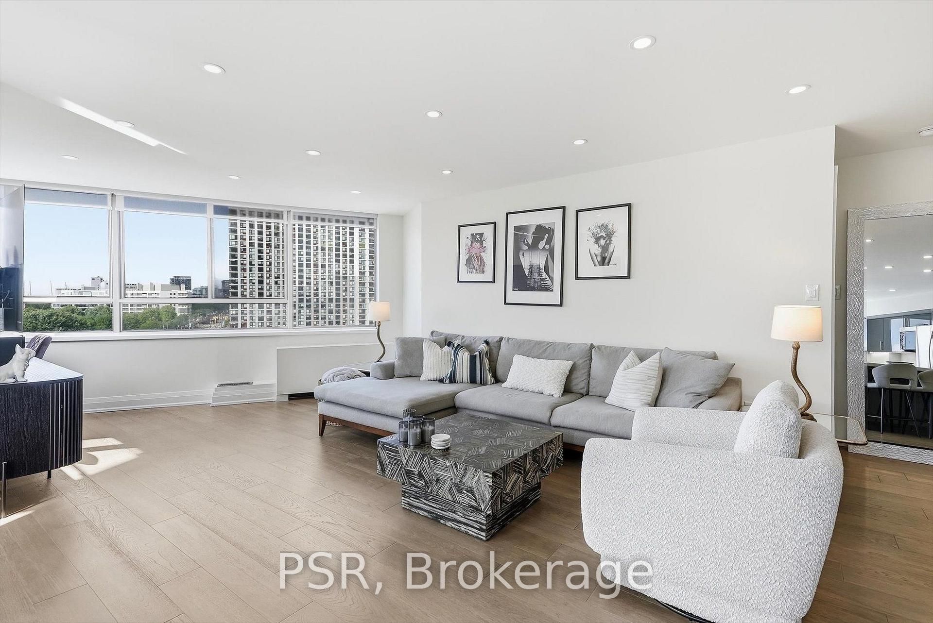 Photo 8 of Unit 702, 270 Queens Quay W, Toronto, Waterfront Communities — HOMEH