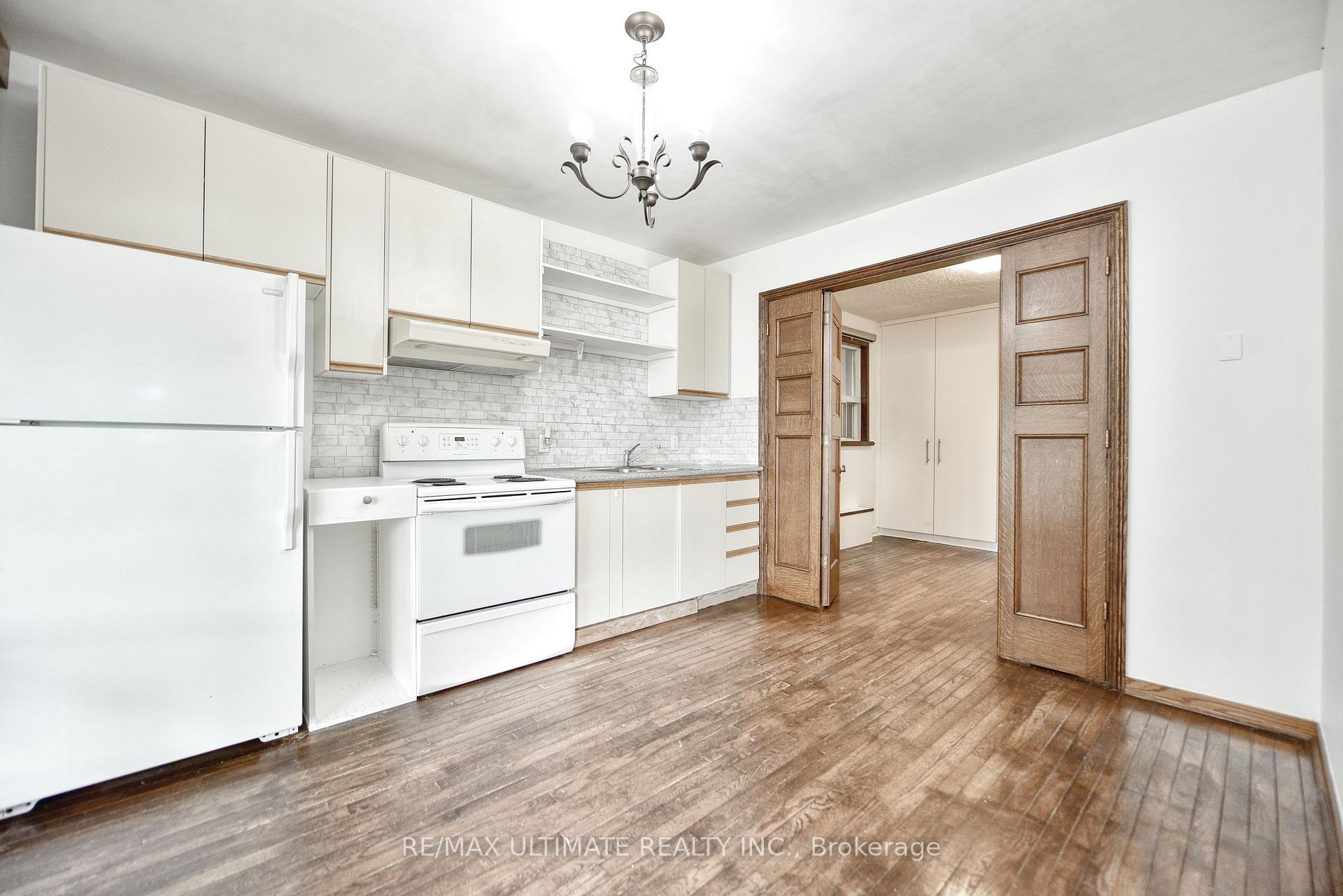 Photo 10 of 8 Corby Avenue, Toronto, Caledonia-Fairbank — HOMEH