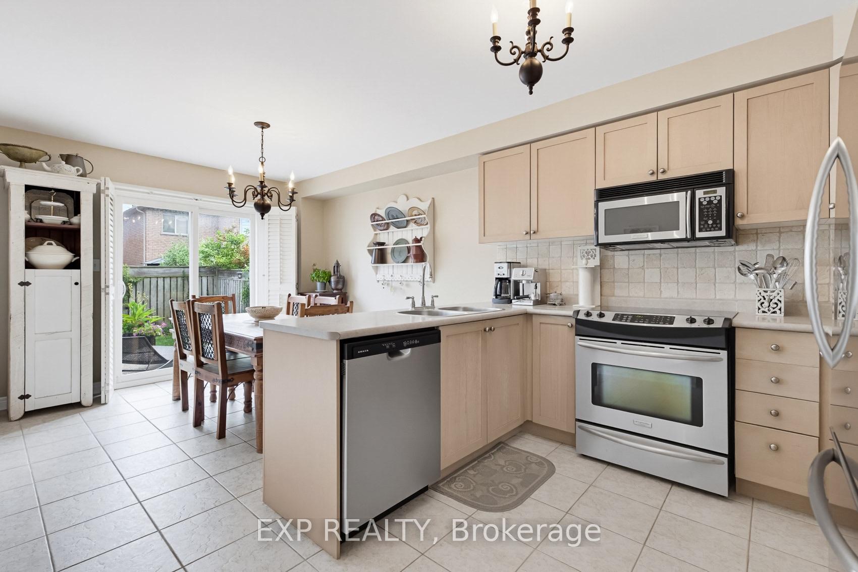 Photo 11 of 156 Cedargrove Road, Caledon, Bolton West — HOMEH