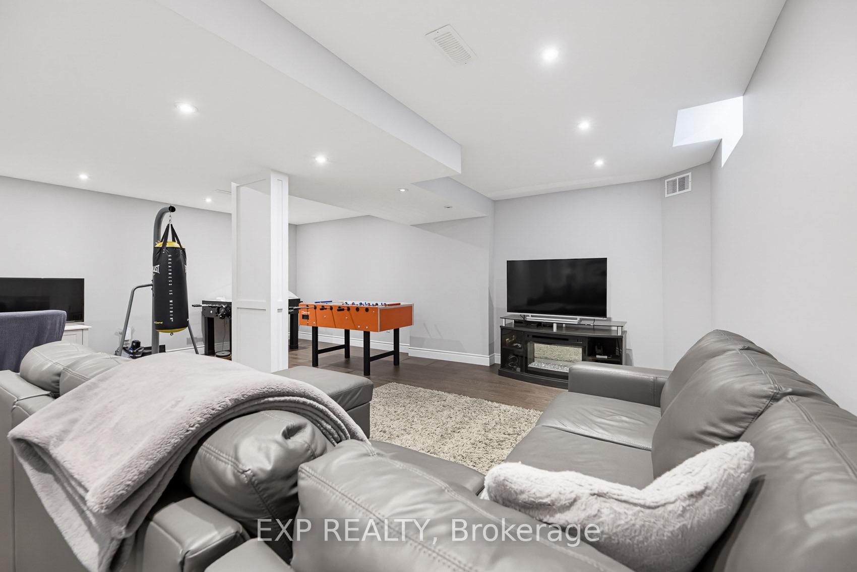 Photo 26 of 156 Cedargrove Road, Caledon, Bolton West — HOMEH