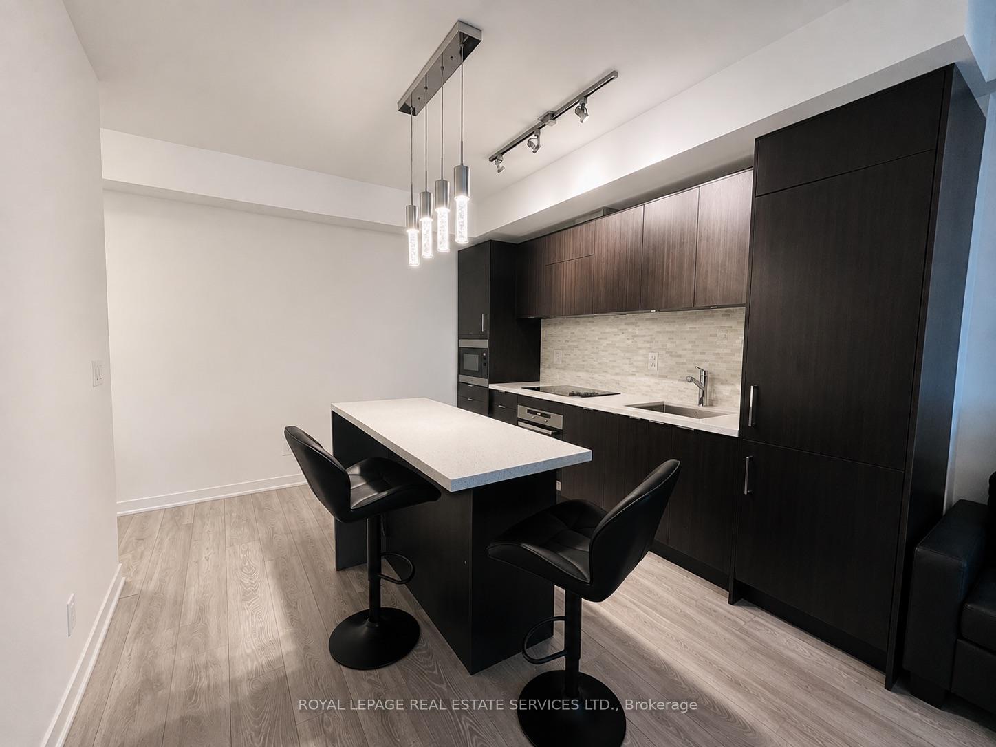 Photo 8 of Unit 1610, 21 Widmer Street, Toronto, Waterfront Communities — HOMEH