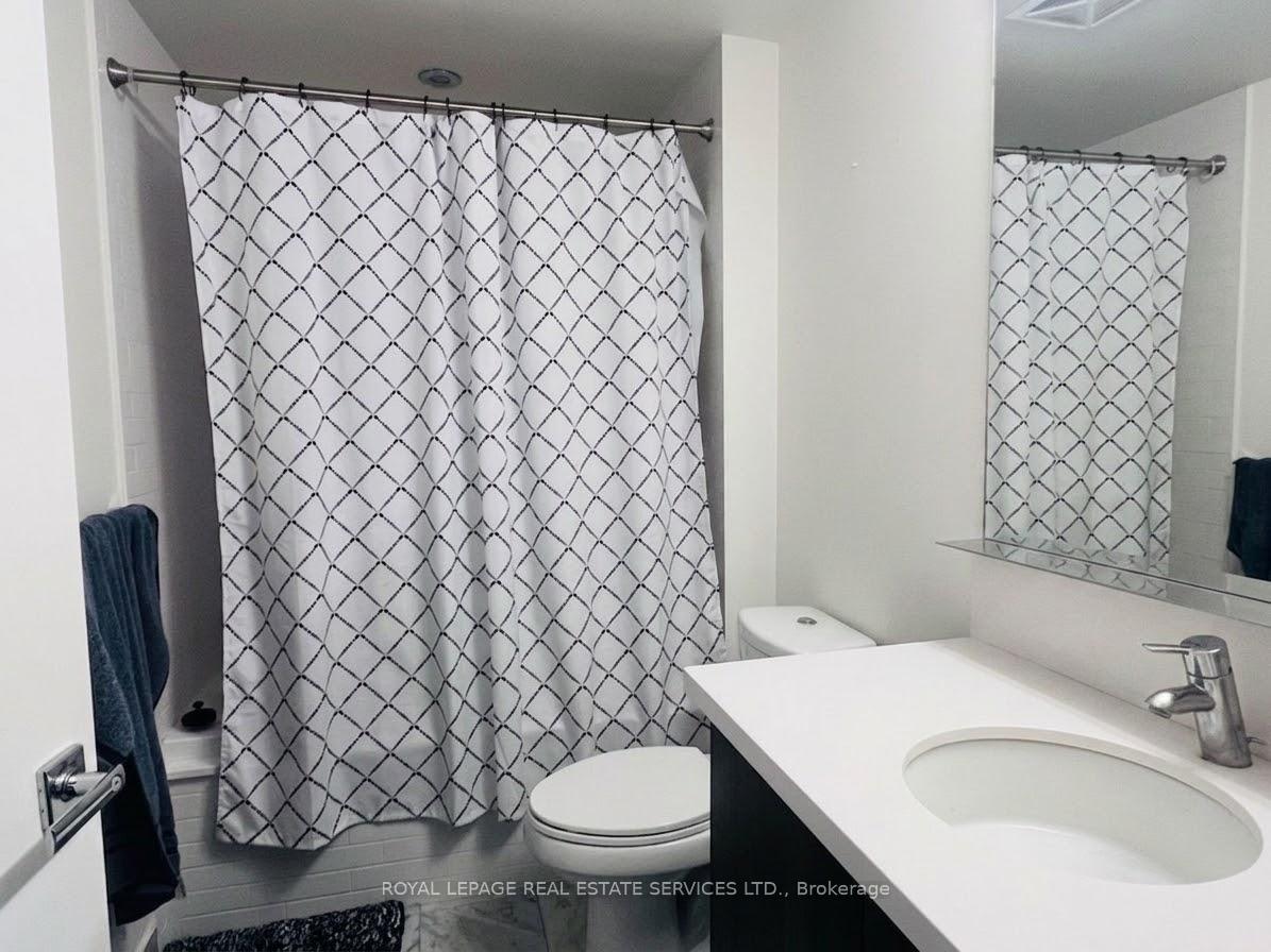 Photo 11 of Unit 1610, 21 Widmer Street, Toronto, Waterfront Communities — HOMEH