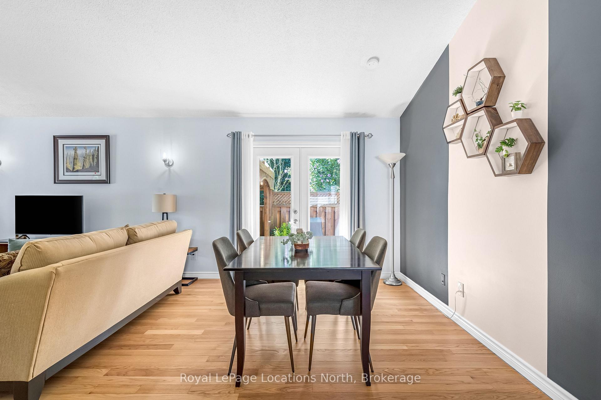 Photo 11 of 846 Railton Avenue, London, East I — HOMEH