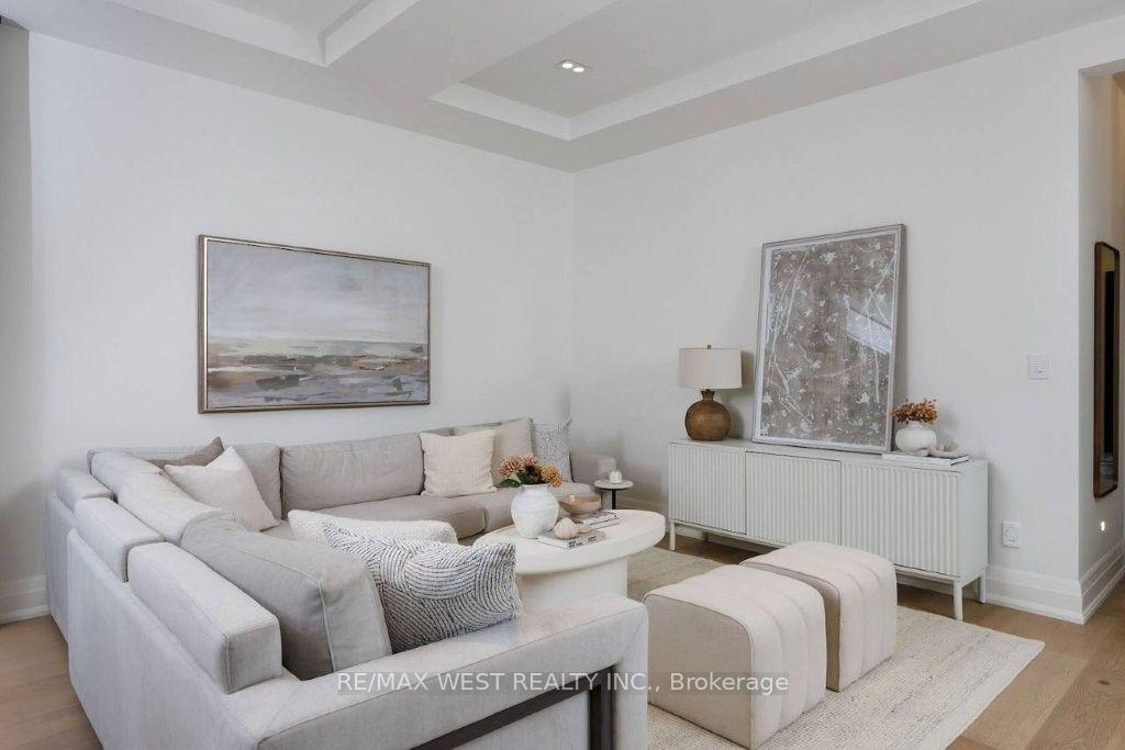 Photo 14 of 64 Thompson Avenue, Etobicoke, Stonegate-Queensway — HOMEH
