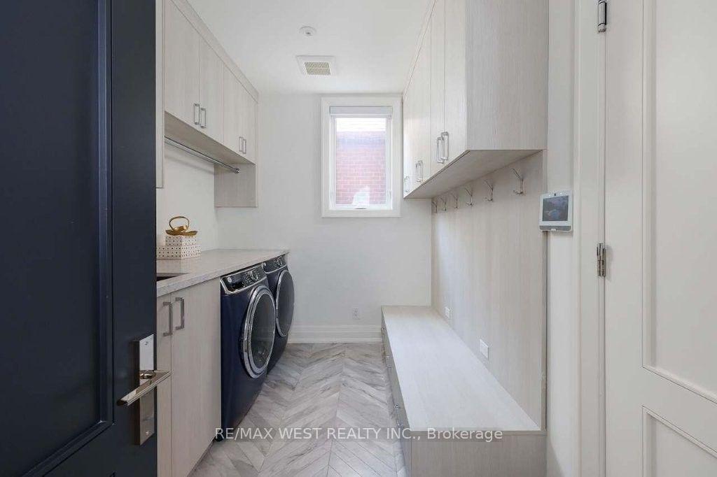 Photo 18 of 64 Thompson Avenue, Etobicoke, Stonegate-Queensway — HOMEH