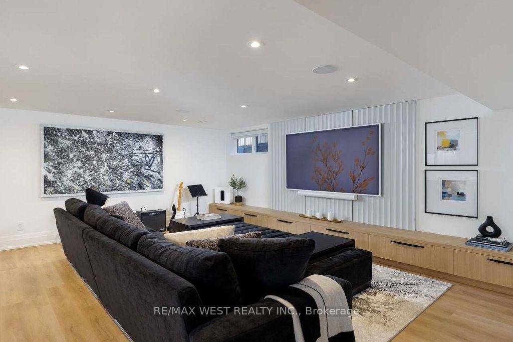 Photo 37 of 64 Thompson Avenue, Etobicoke, Stonegate-Queensway — HOMEH