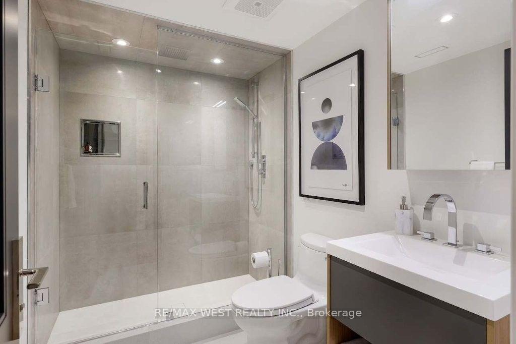 Photo 41 of 64 Thompson Avenue, Etobicoke, Stonegate-Queensway — HOMEH
