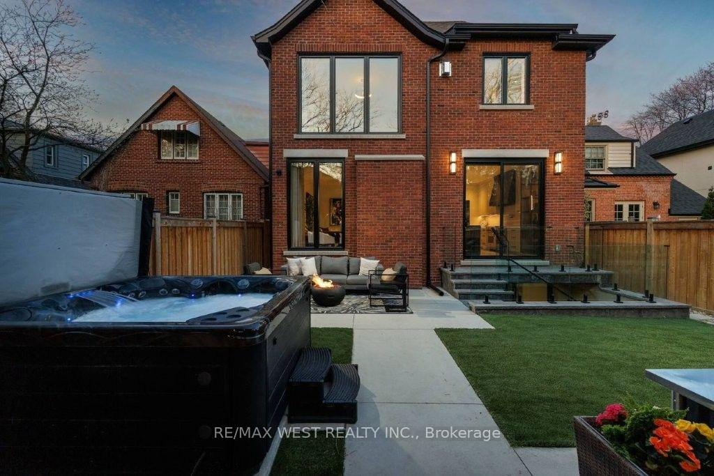Photo 45 of 64 Thompson Avenue, Etobicoke, Stonegate-Queensway — HOMEH
