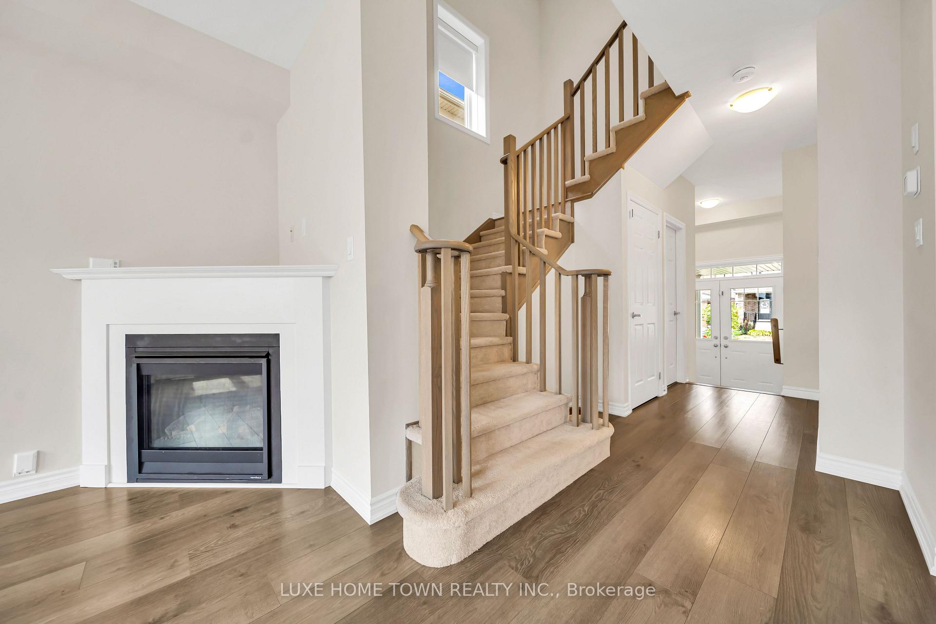 Photo 9 of 82 Prest Way, Centre Wellington, Fergus — HOMEH