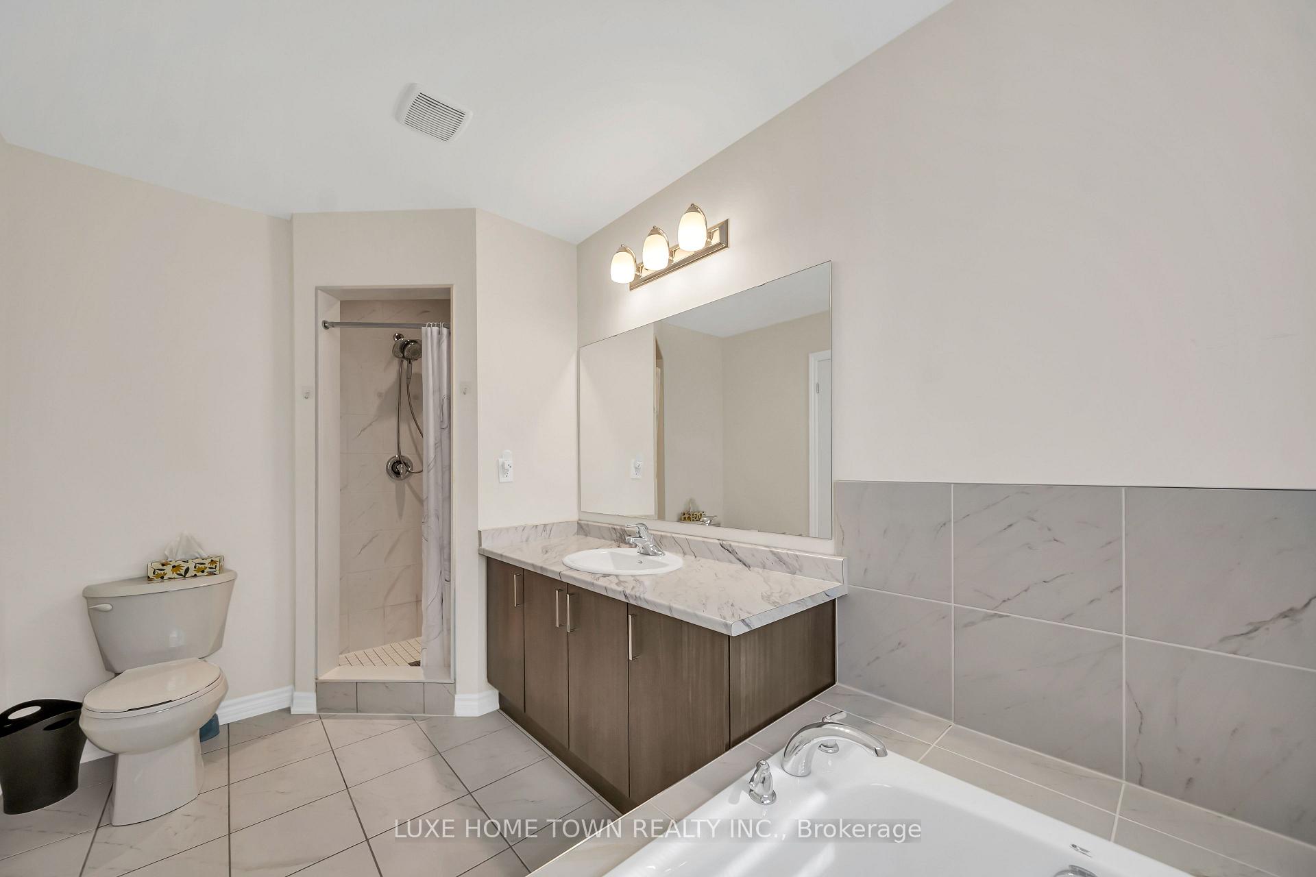 Photo 24 of 82 Prest Way, Centre Wellington, Fergus — HOMEH