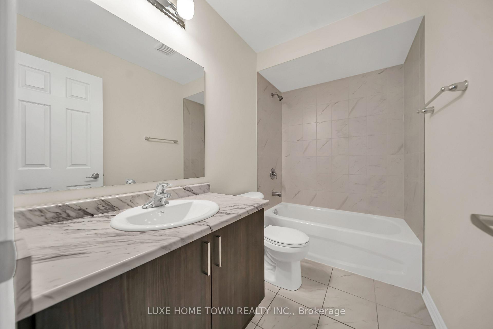 Photo 26 of 82 Prest Way, Centre Wellington, Fergus — HOMEH