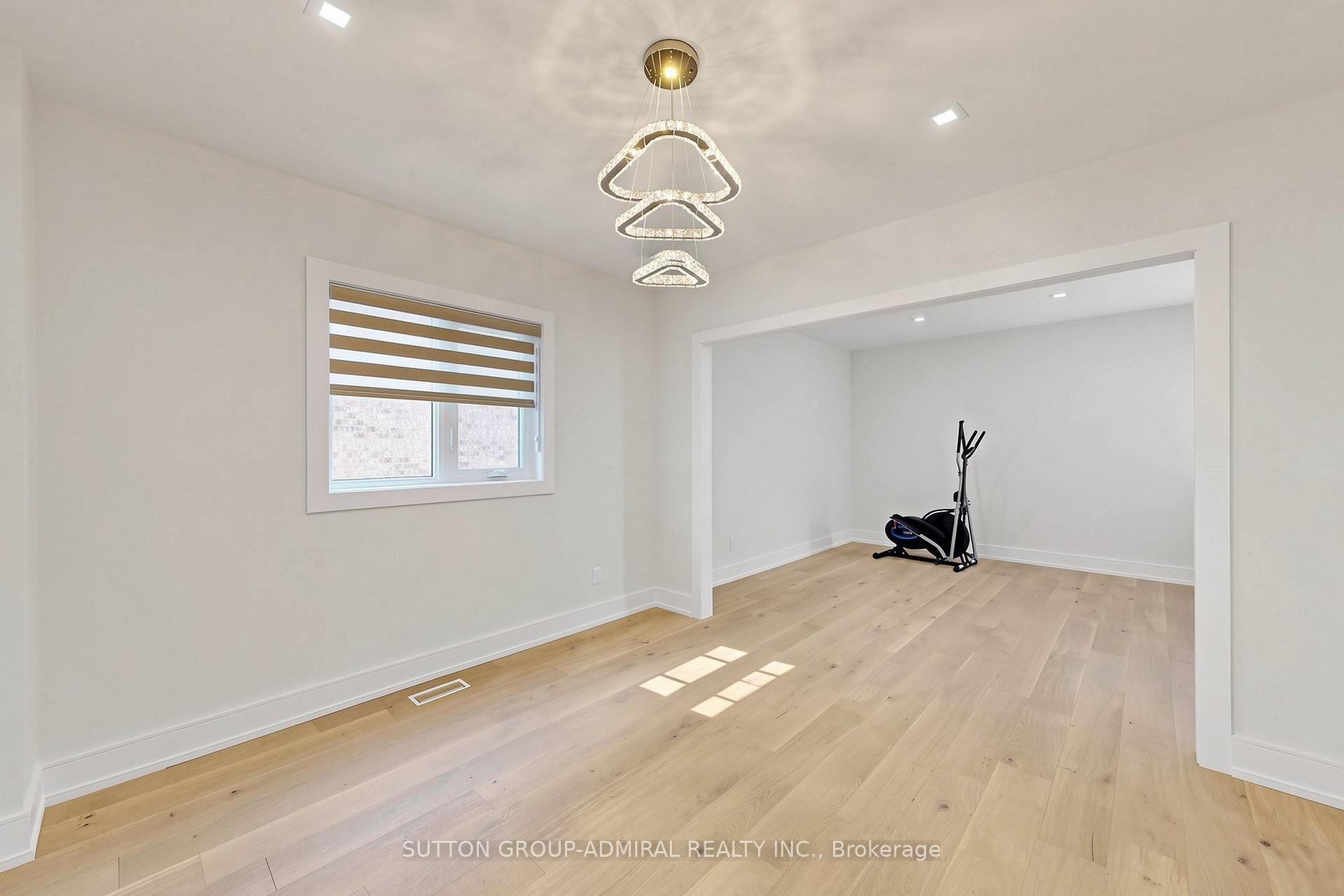 Photo 9 of 50 Springer Drive, Richmond Hill, Westbrook — HOMEH