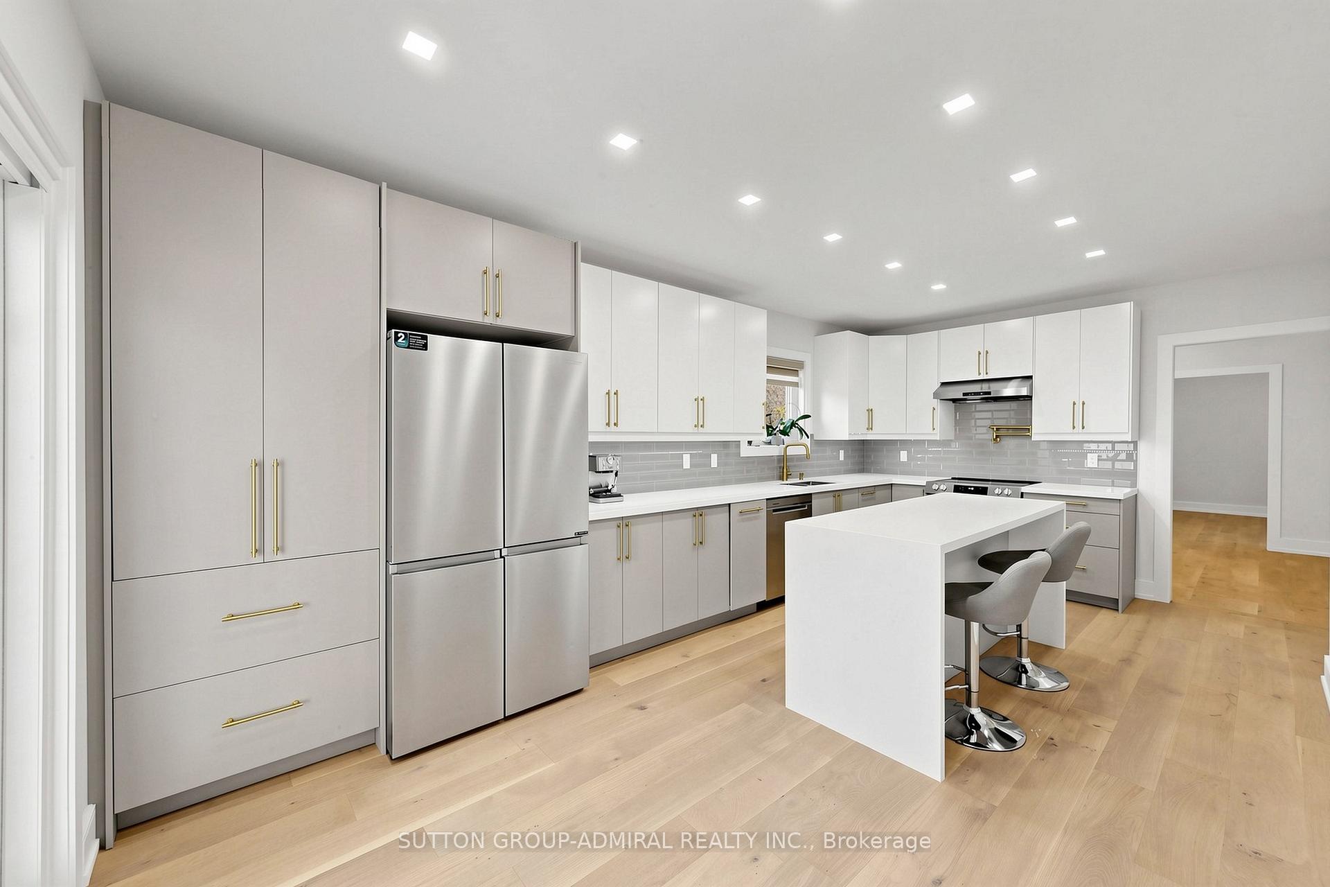 Photo 13 of 50 Springer Drive, Richmond Hill, Westbrook — HOMEH
