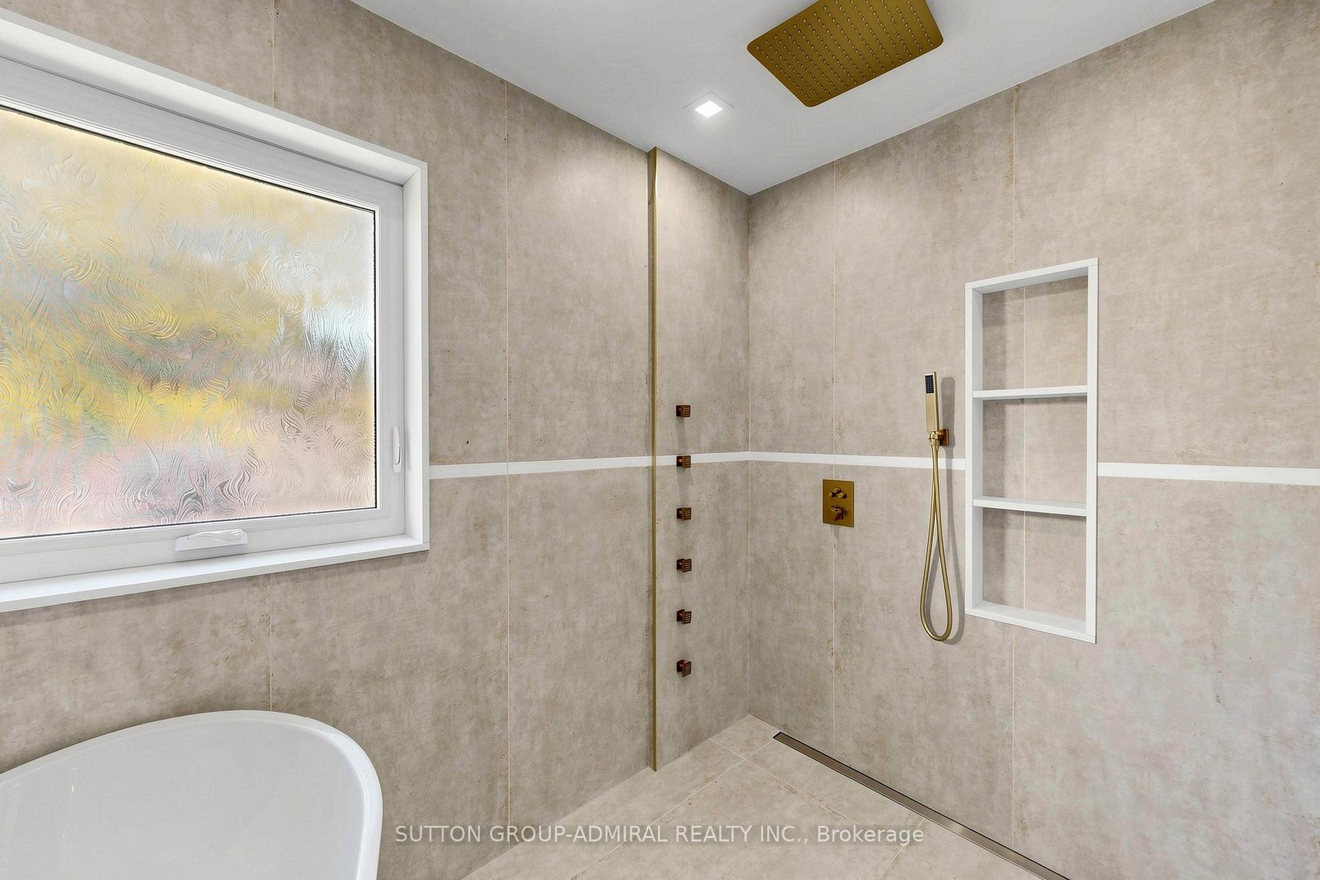 Photo 27 of 50 Springer Drive, Richmond Hill, Westbrook — HOMEH