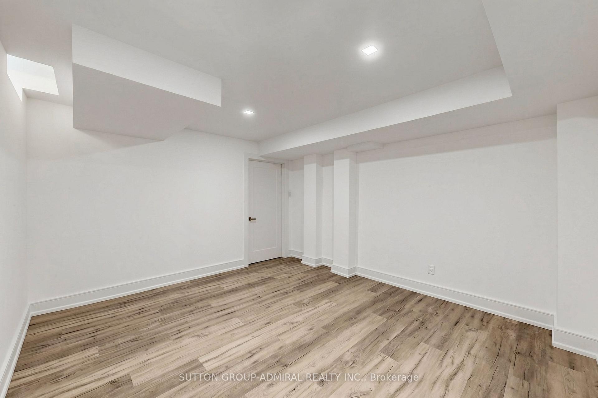 Photo 36 of 50 Springer Drive, Richmond Hill, Westbrook — HOMEH