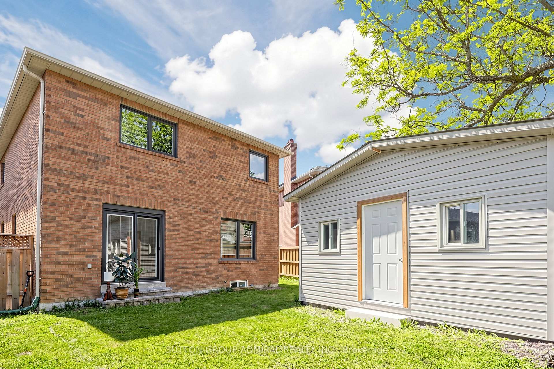 Photo 42 of 50 Springer Drive, Richmond Hill, Westbrook — HOMEH
