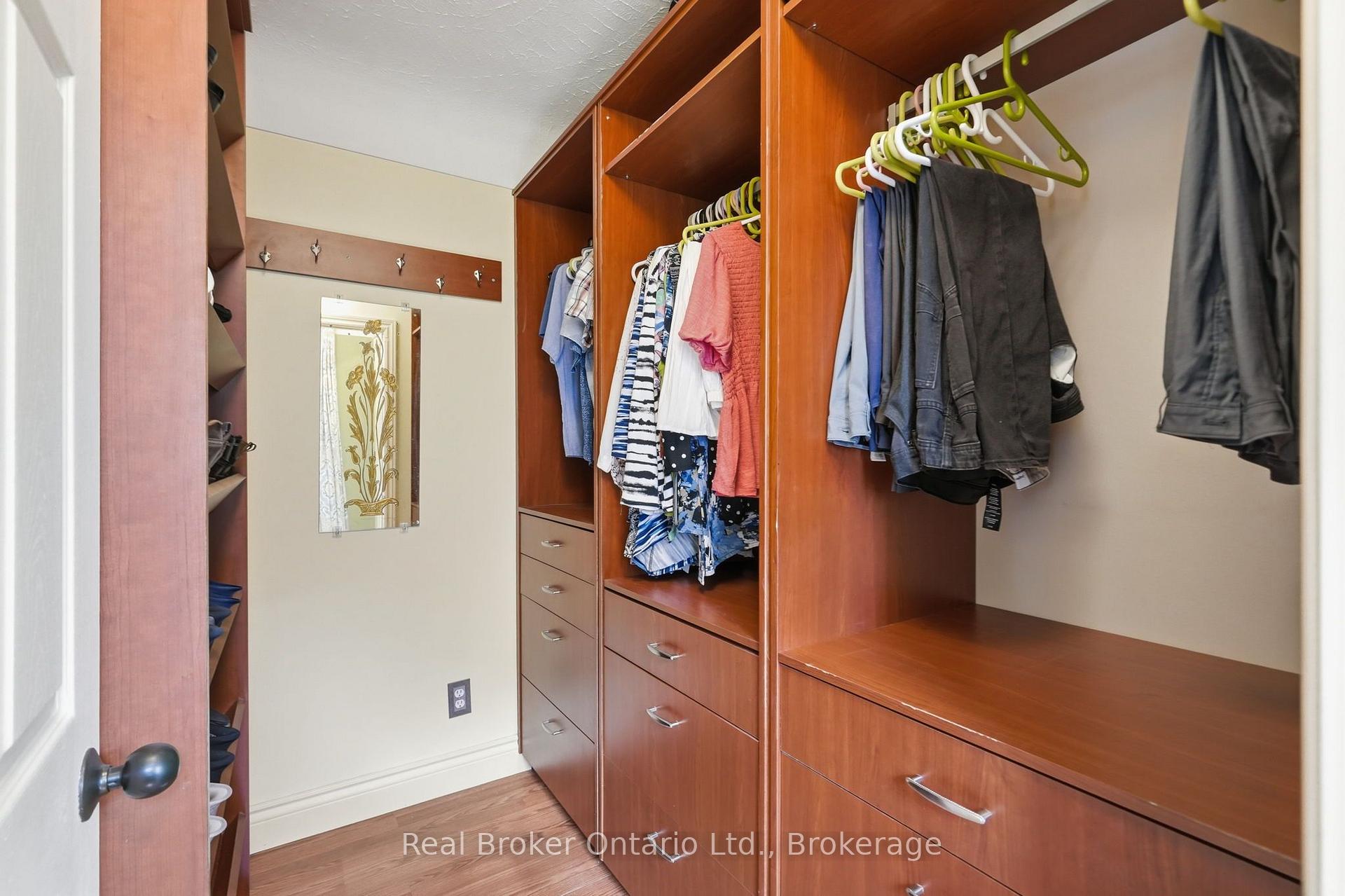 Photo 16 of 2210 King Street E, Hamilton, Glenview — HOMEH