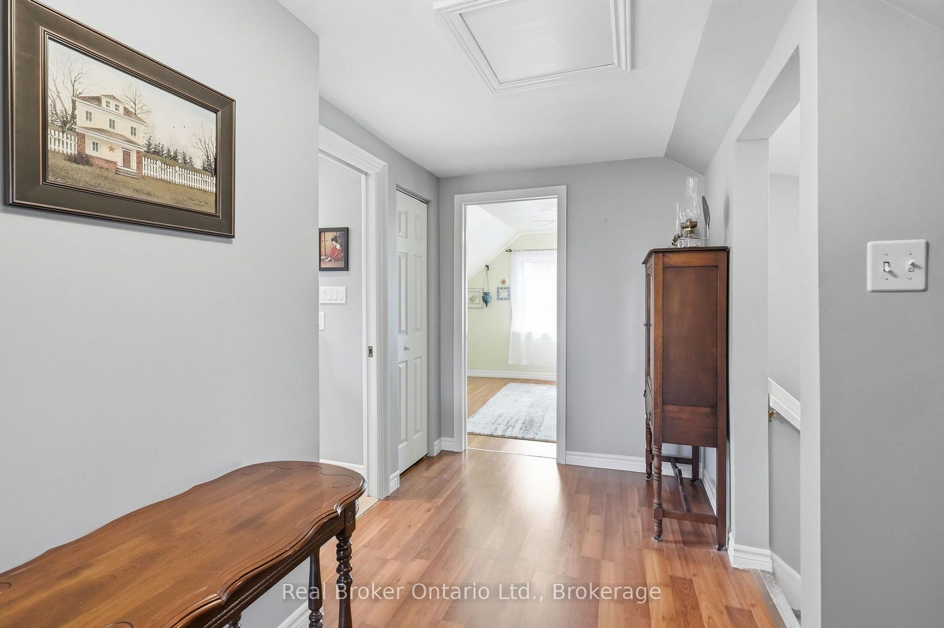 Photo 20 of 2210 King Street E, Hamilton, Glenview — HOMEH