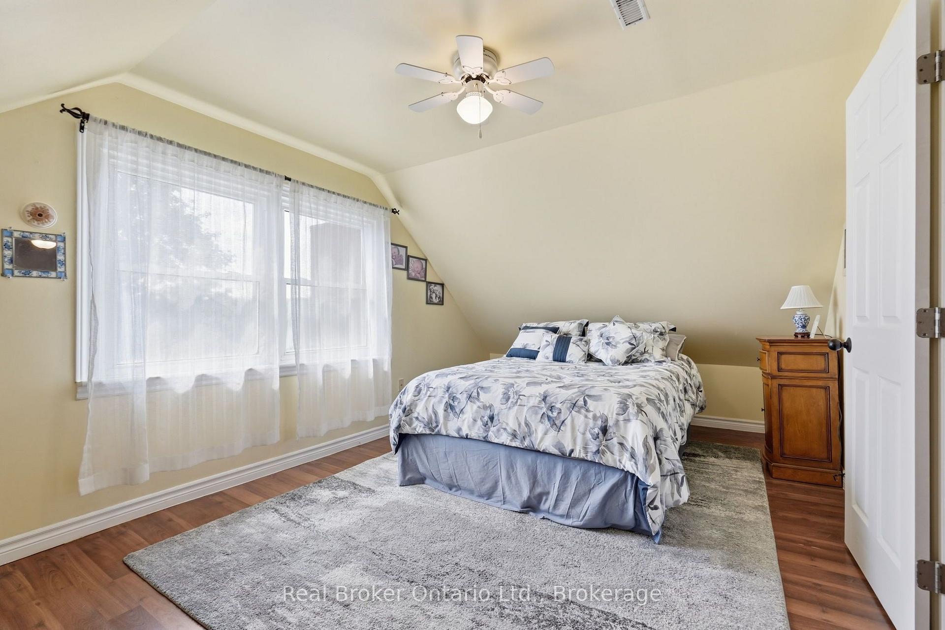 Photo 21 of 2210 King Street E, Hamilton, Glenview — HOMEH