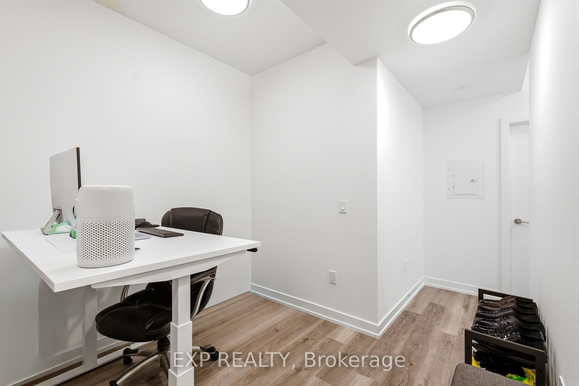 Photo 8 of Unit 1011, 5 Wellington Street S, Kitchener, KW Hospital — HOMEH