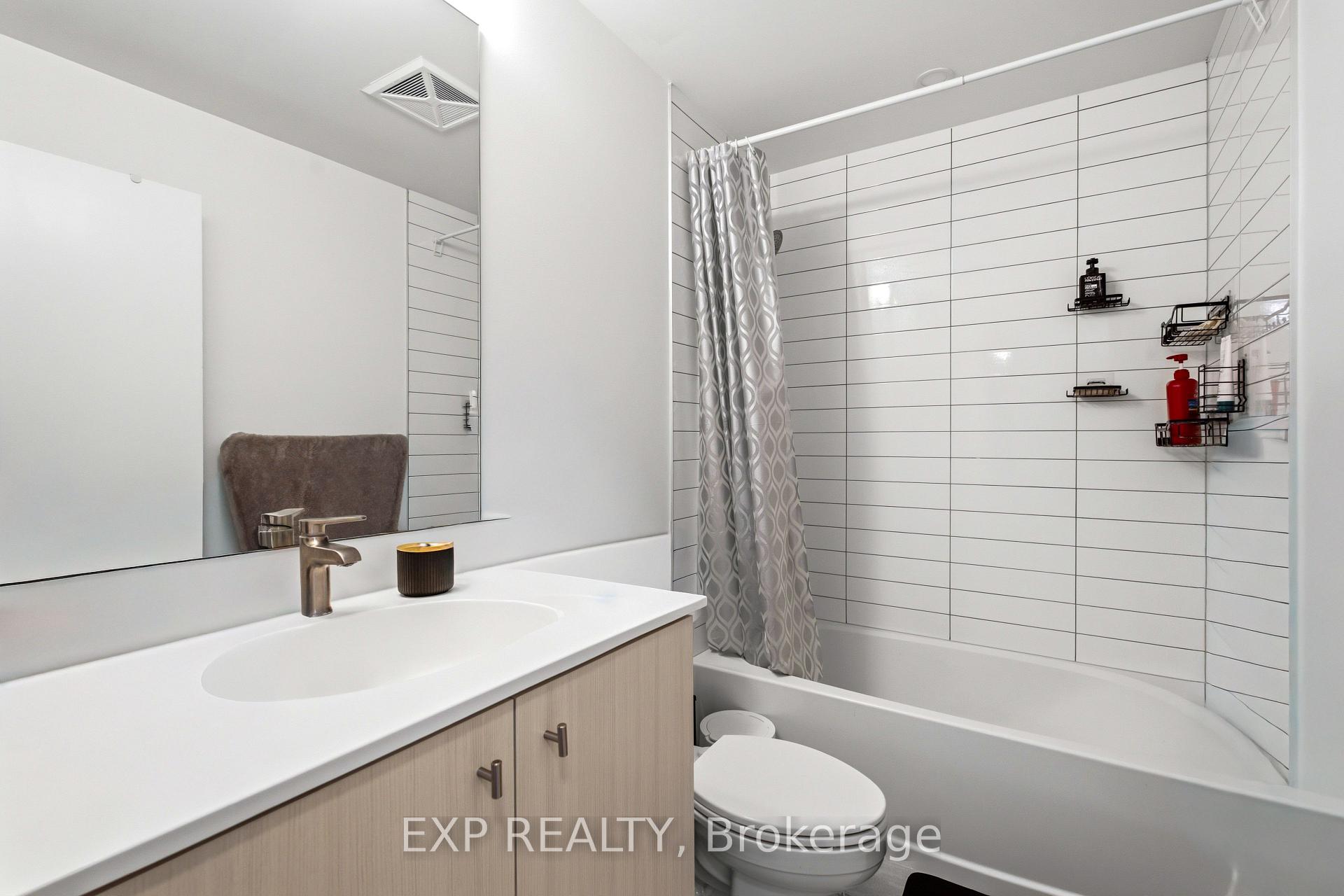 Photo 10 of Unit 1011, 5 Wellington Street S, Kitchener, KW Hospital — HOMEH