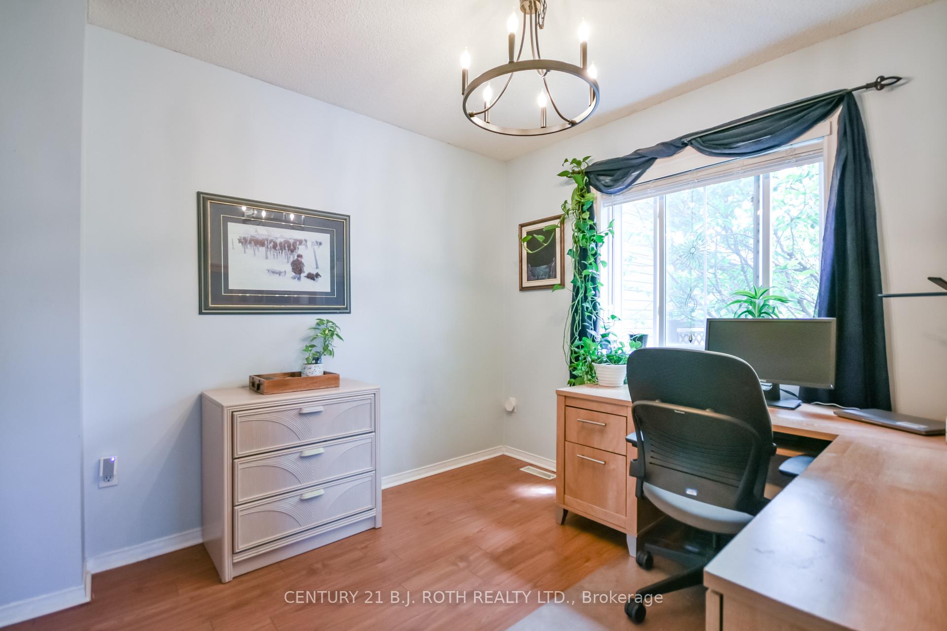Photo 17 of 42 Farmstead Crescent, Barrie, Holly — HOMEH