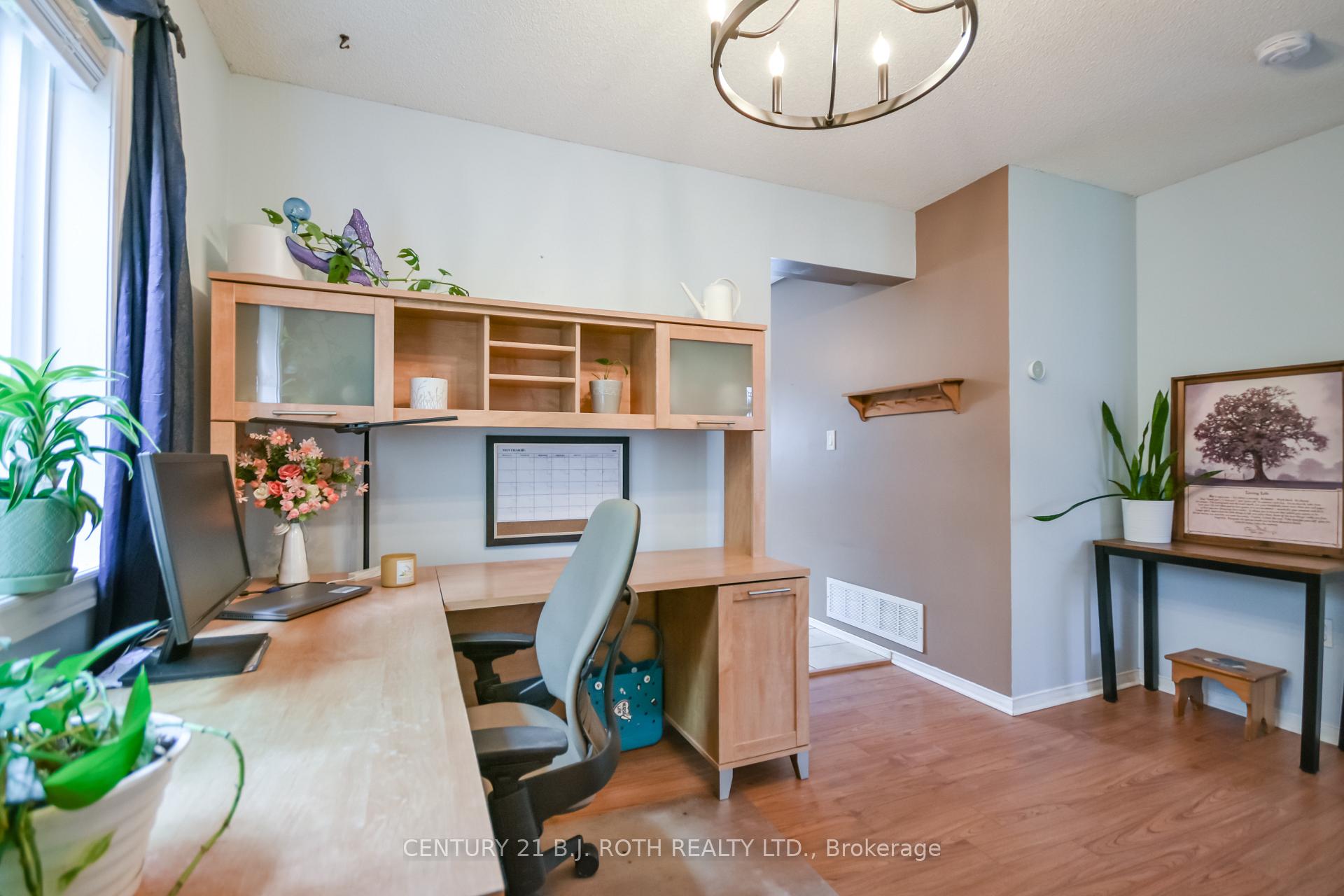 Photo 18 of 42 Farmstead Crescent, Barrie, Holly — HOMEH