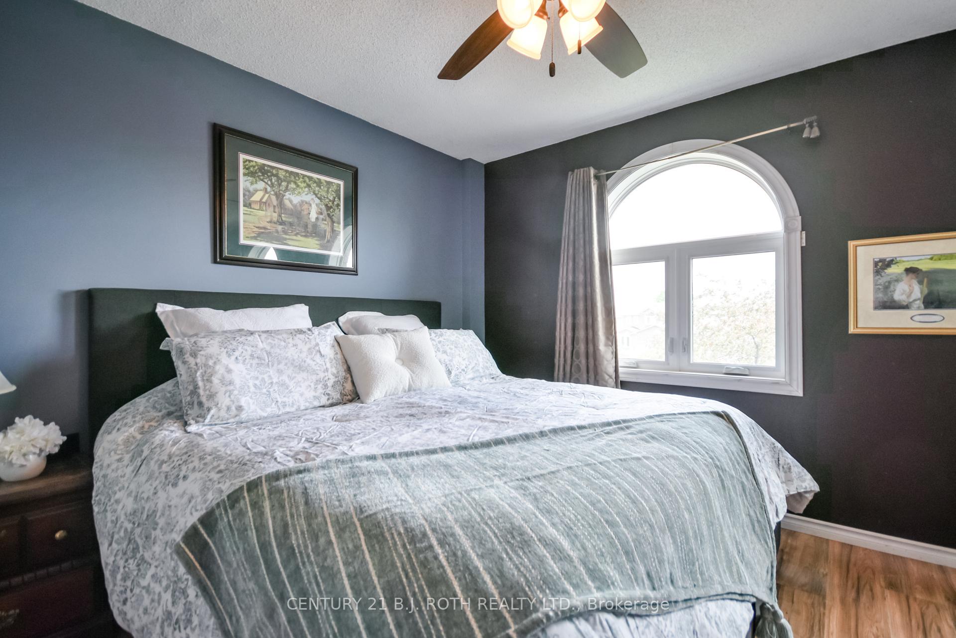 Photo 19 of 42 Farmstead Crescent, Barrie, Holly — HOMEH