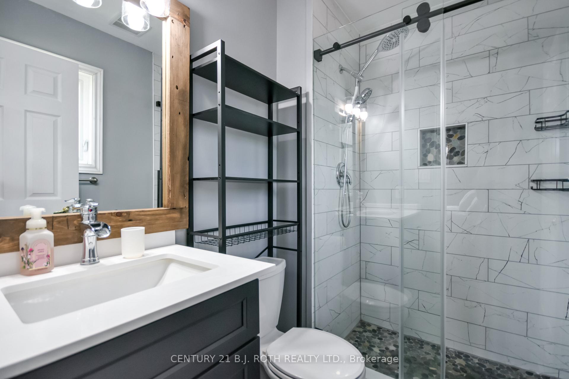 Photo 22 of 42 Farmstead Crescent, Barrie, Holly — HOMEH