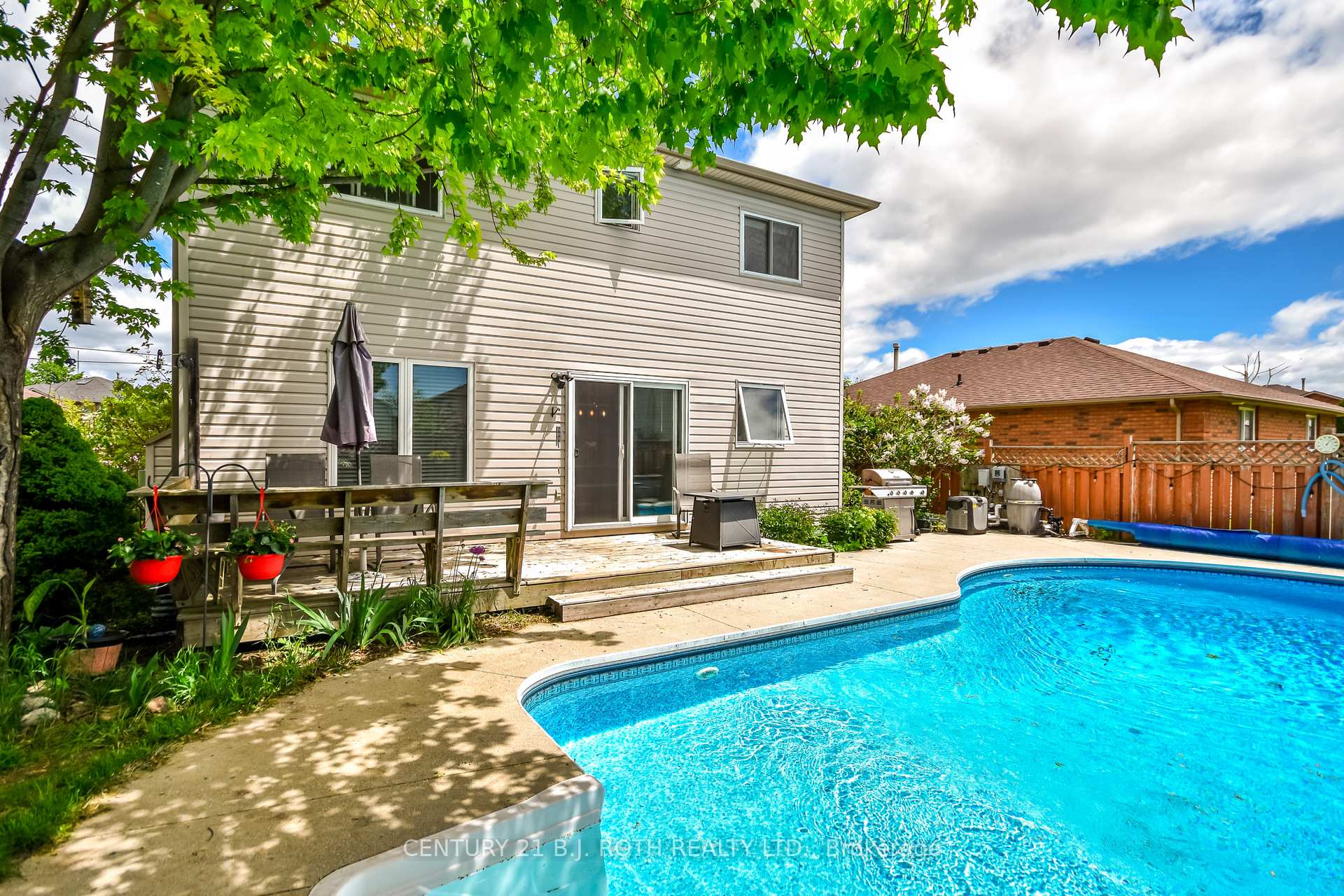 Photo 34 of 42 Farmstead Crescent, Barrie, Holly — HOMEH