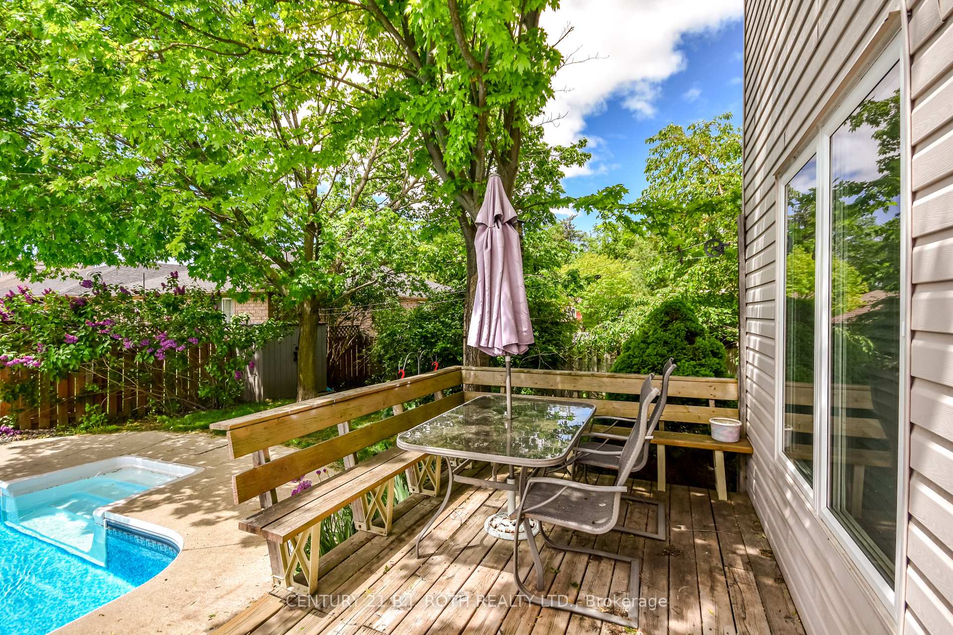 Photo 35 of 42 Farmstead Crescent, Barrie, Holly — HOMEH