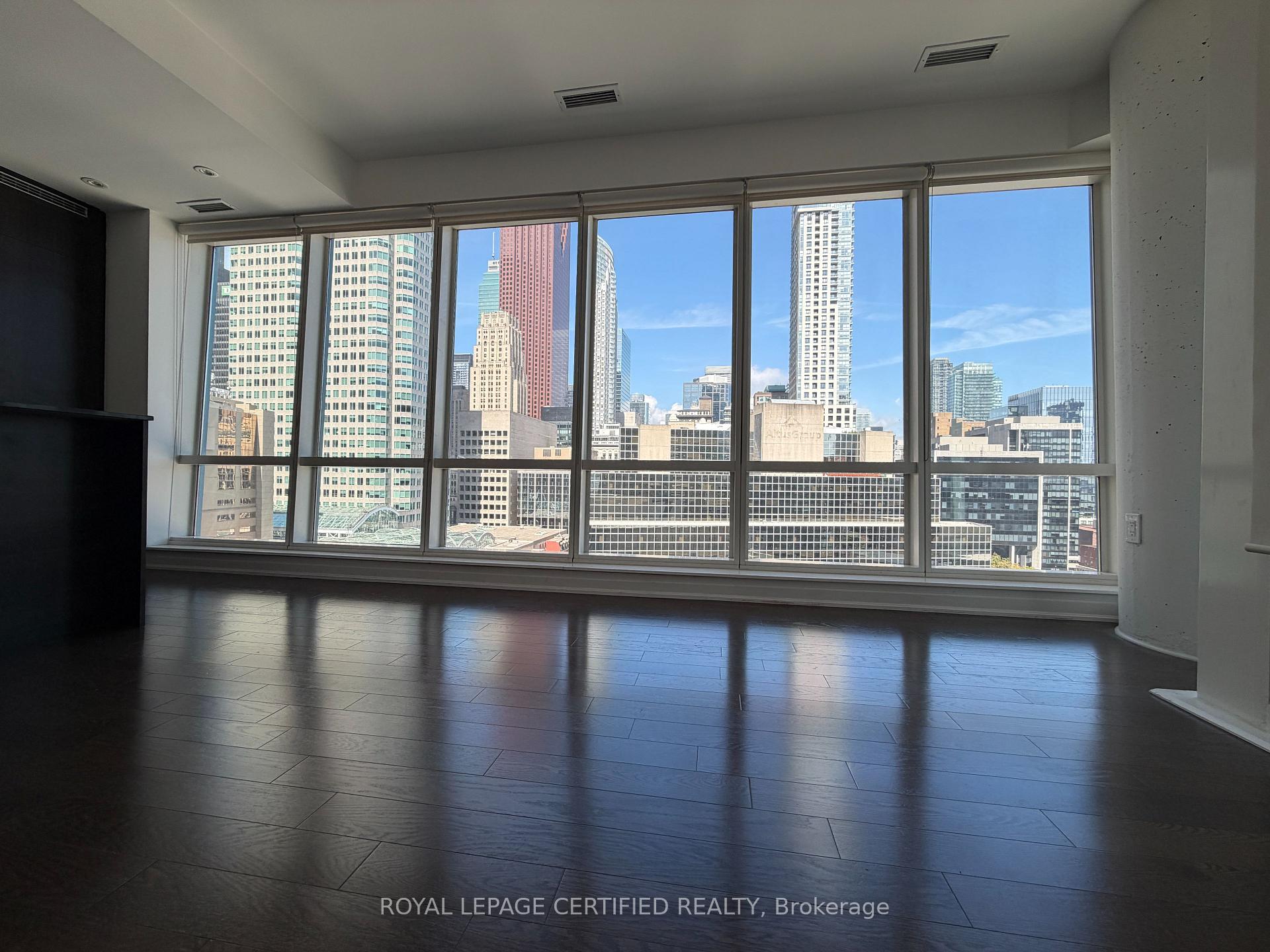 Photo 17 of Unit 1308, 8 The Esplanade, Toronto, Waterfront Communities — HOMEH