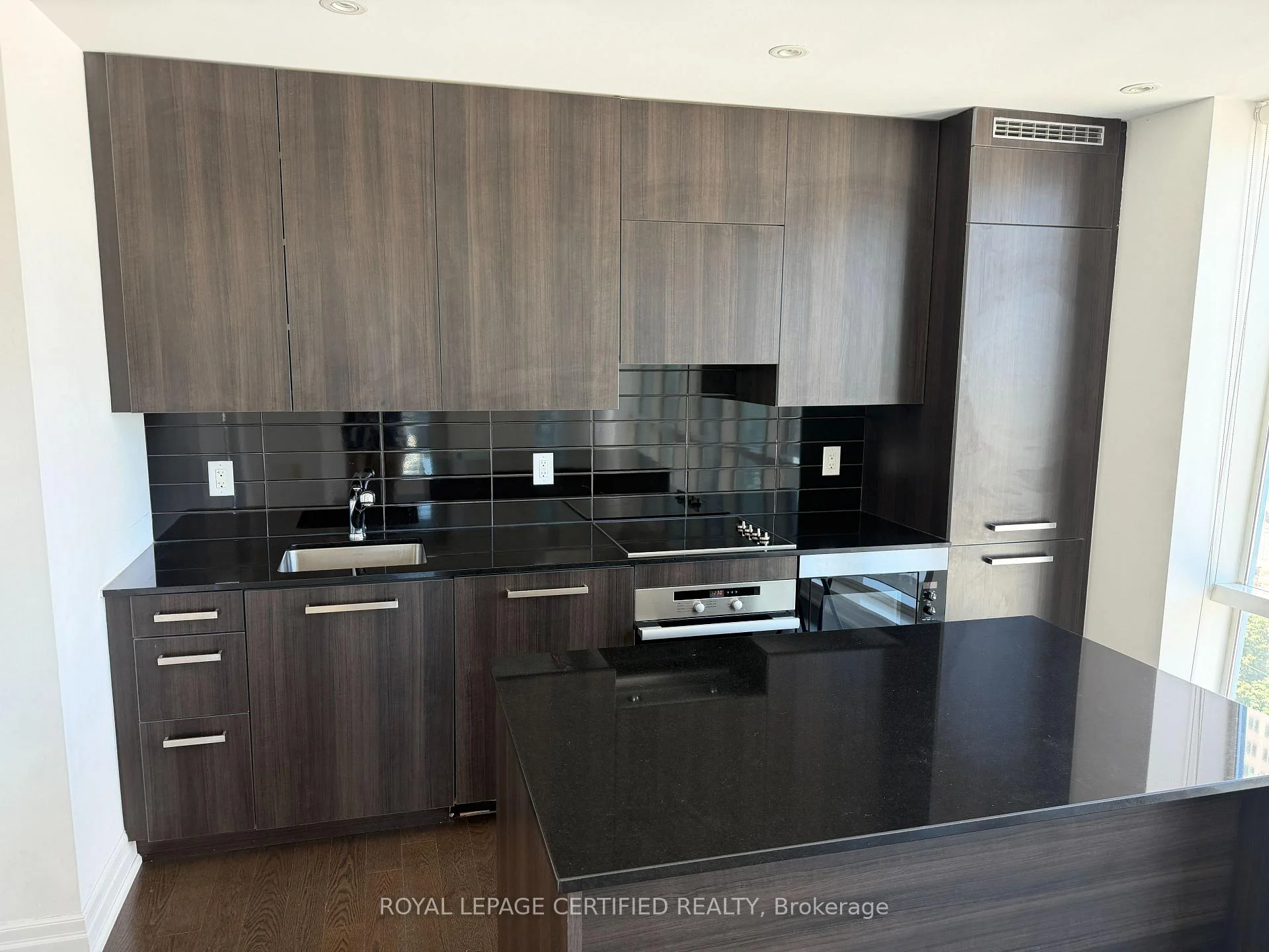 Photo 18 of Unit 1308, 8 The Esplanade, Toronto, Waterfront Communities — HOMEH