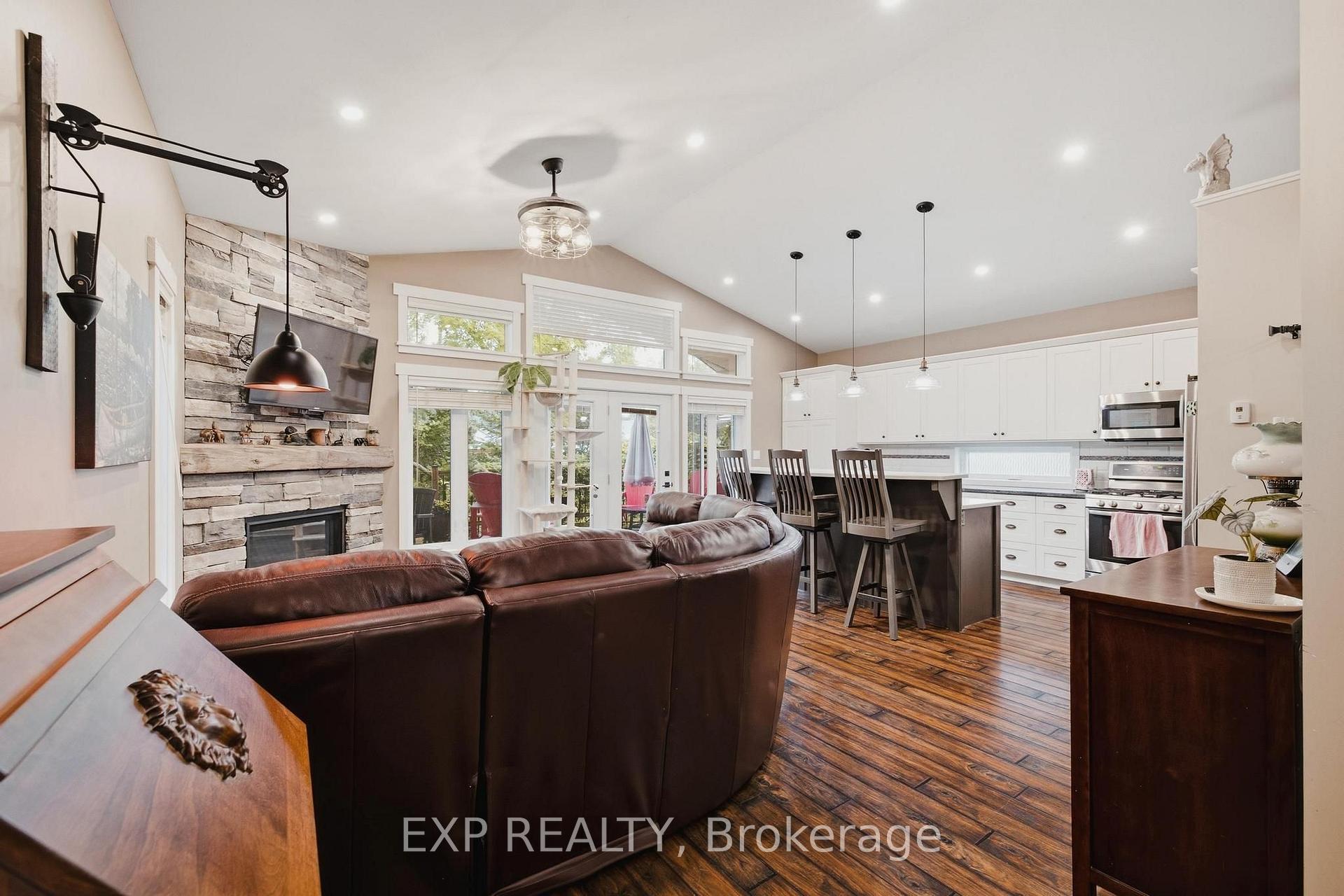 Photo 7 of 153 James Street, Huron East, Seaforth — HOMEH