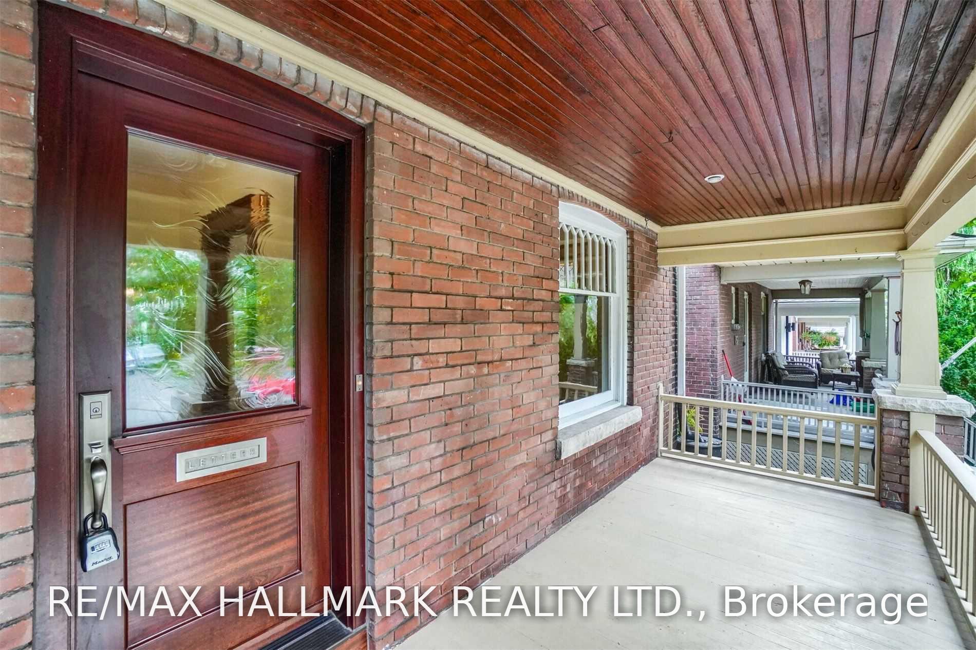 Photo 4 of 59 Hambly Avenue, Toronto, The Beaches — HOMEH