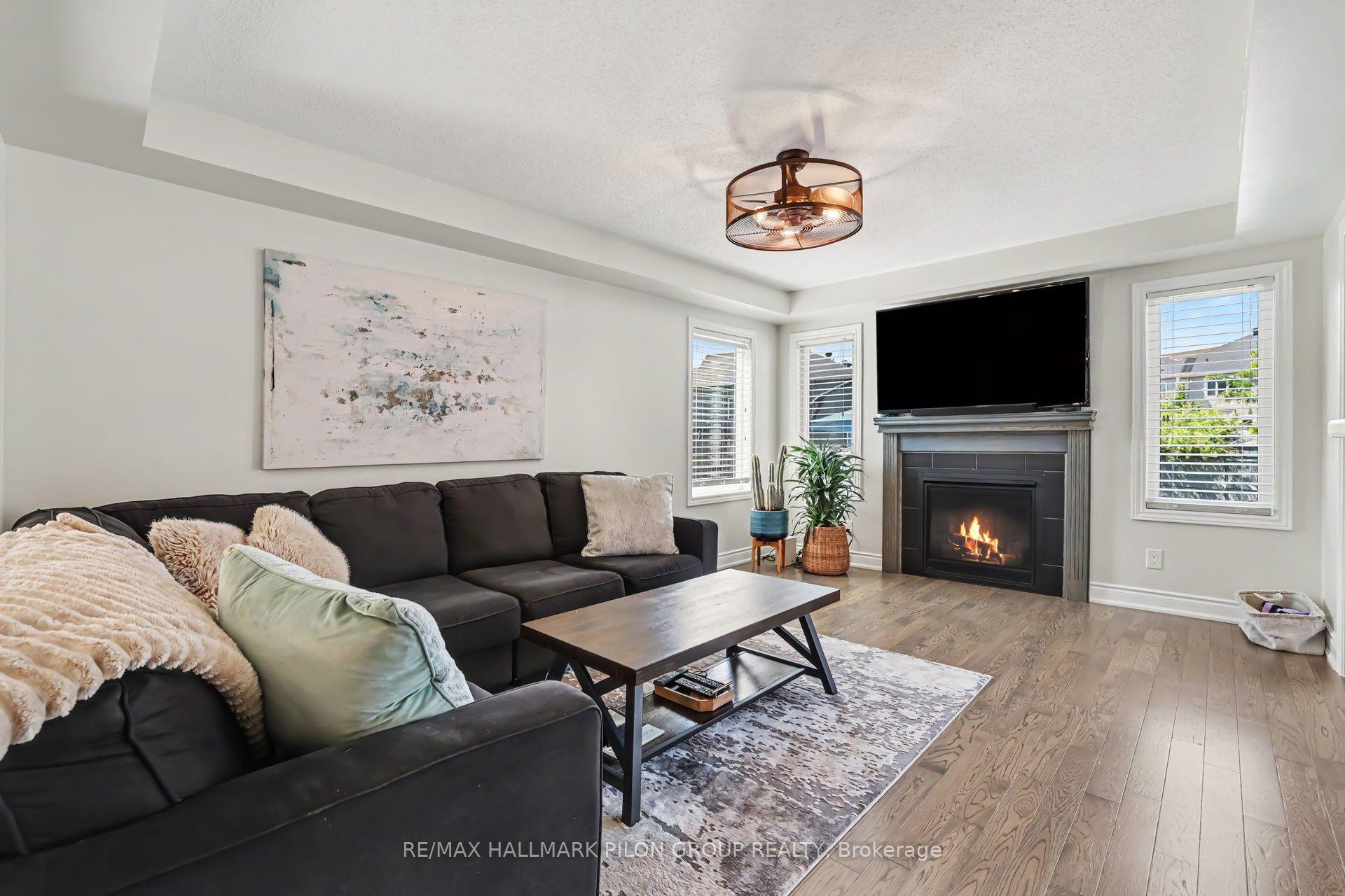 Photo 9 of 336 Sweetfern Crescent, Ottawa, Avalon West — HOMEH