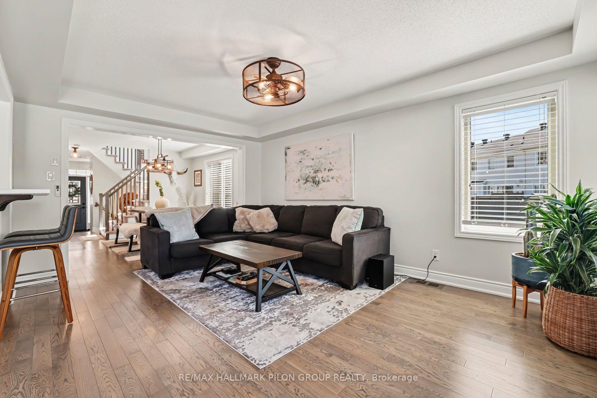 Photo 10 of 336 Sweetfern Crescent, Ottawa, Avalon West — HOMEH