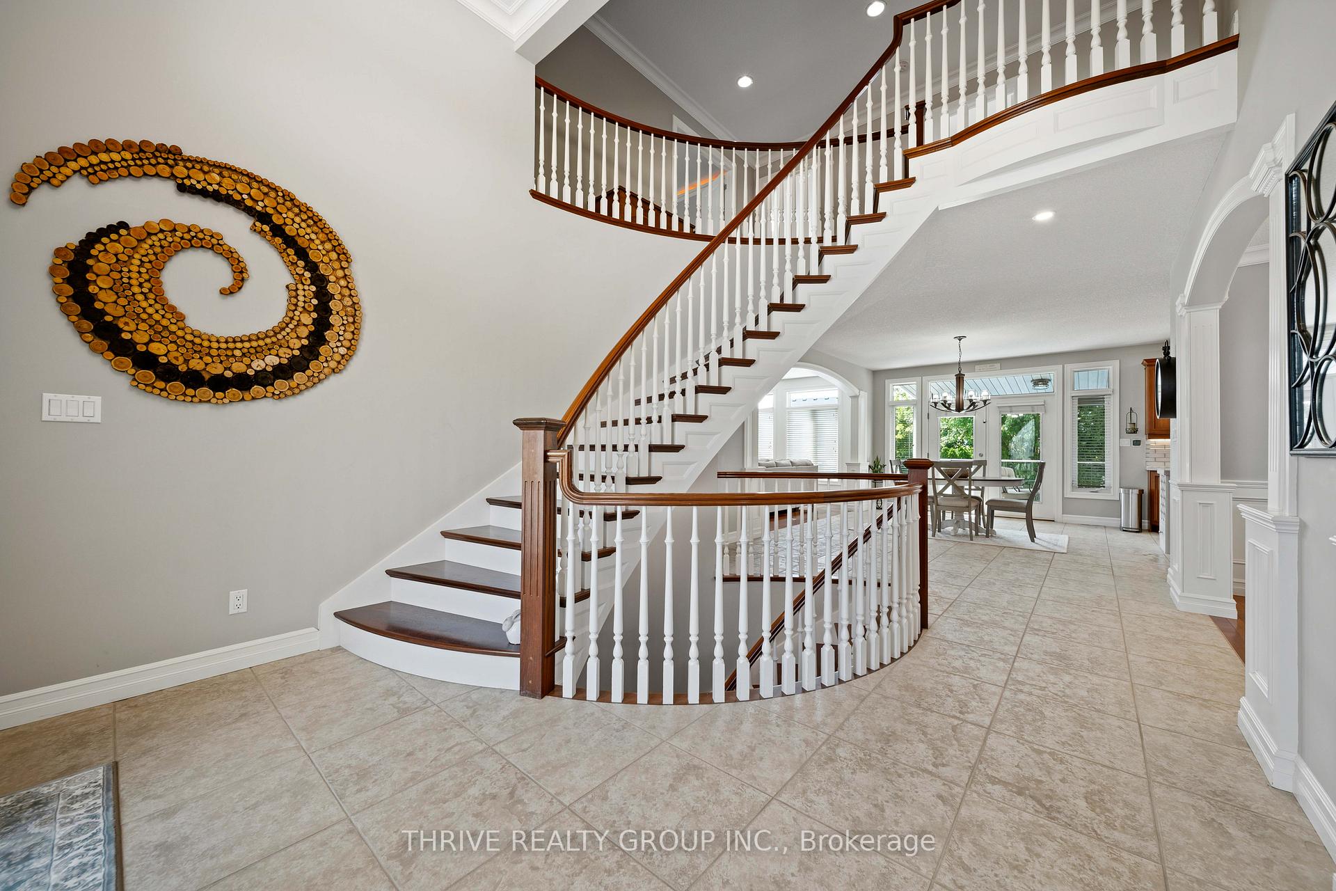 Photo 4 of 944 Collins Drive, London, South L — HOMEH