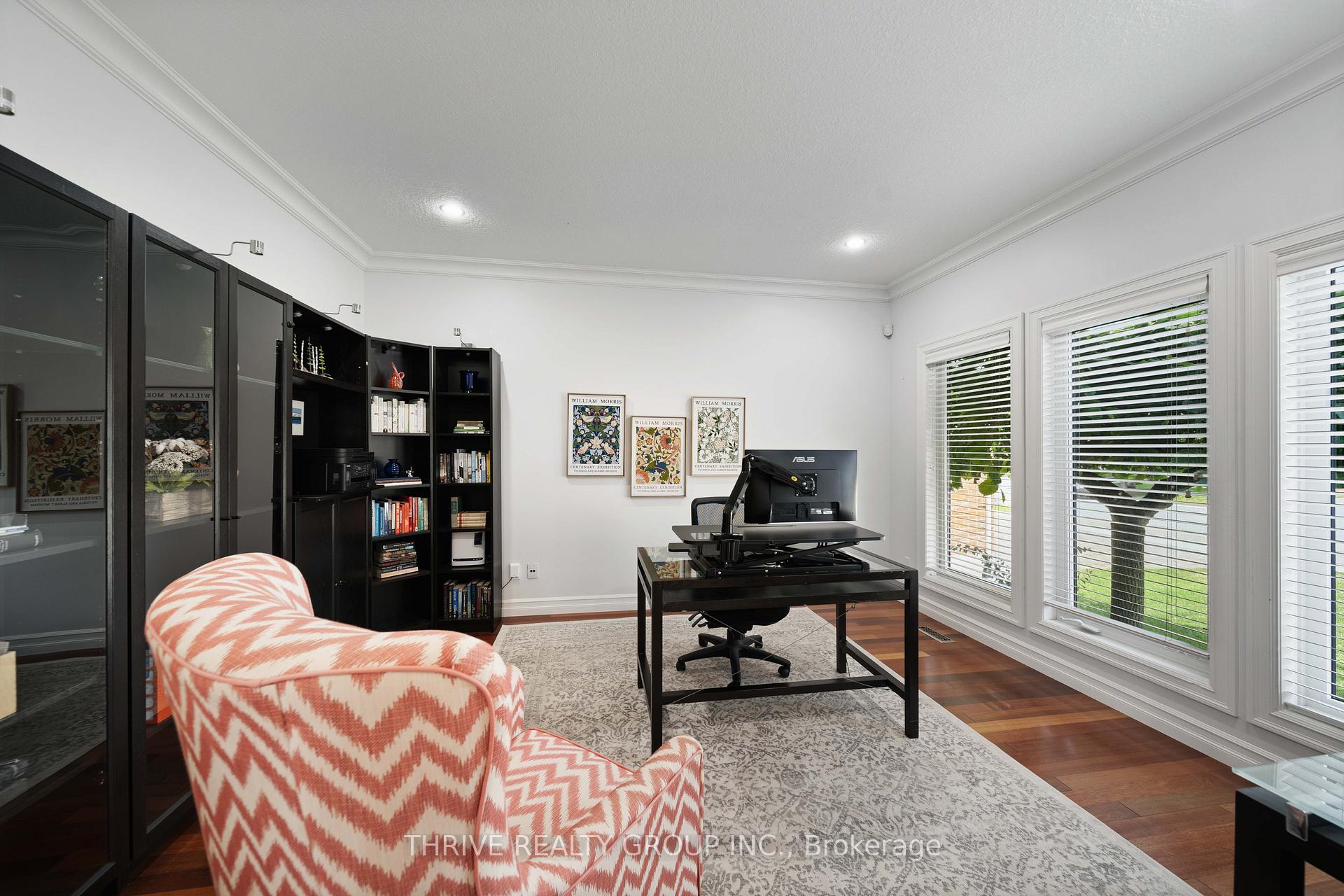 Photo 6 of 944 Collins Drive, London, South L — HOMEH