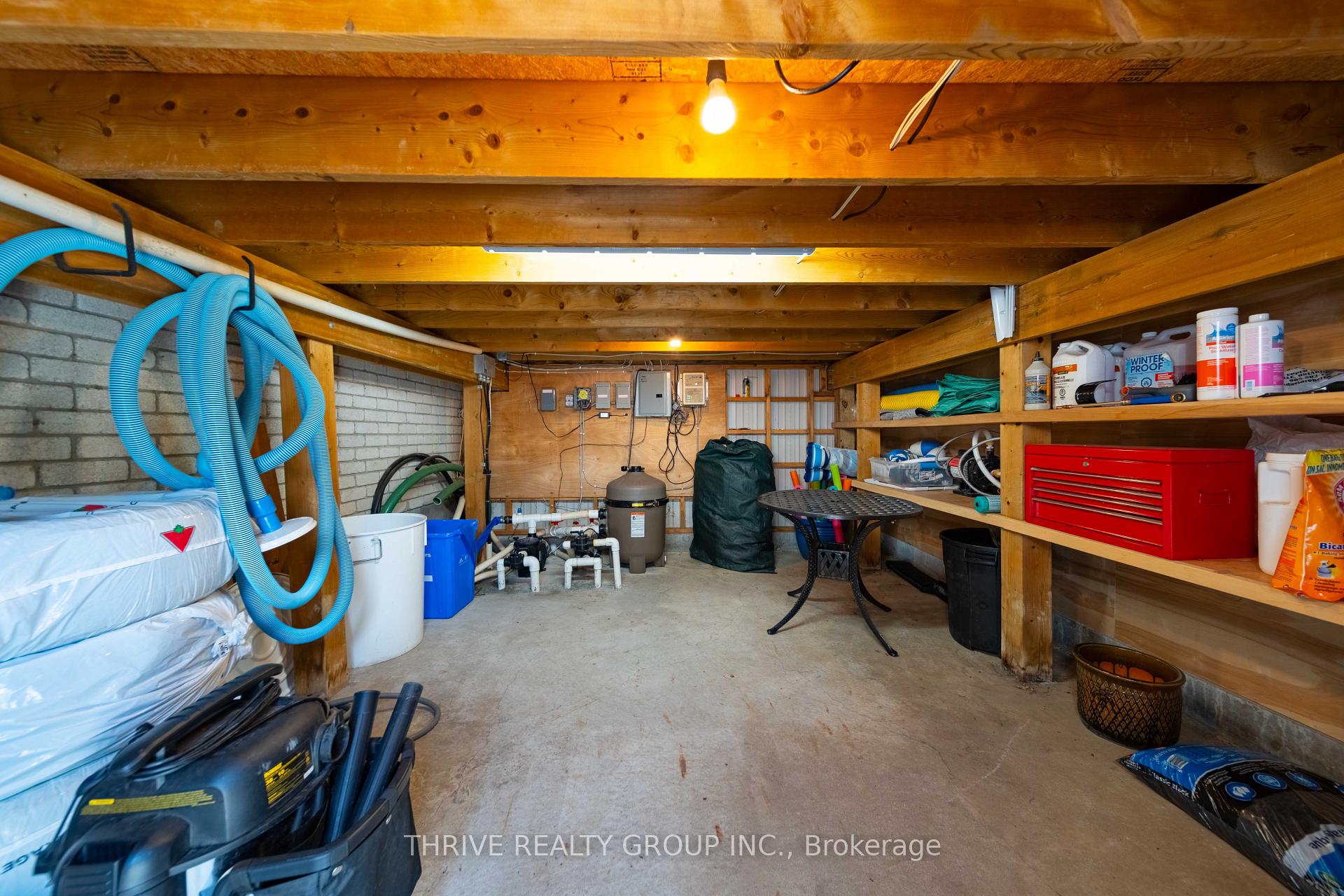 Photo 22 of 944 Collins Drive, London, South L — HOMEH