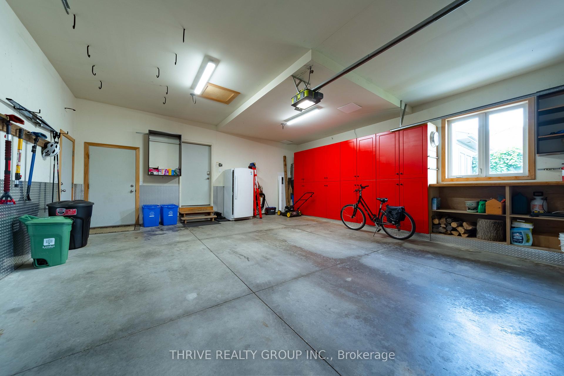 Photo 46 of 944 Collins Drive, London, South L — HOMEH