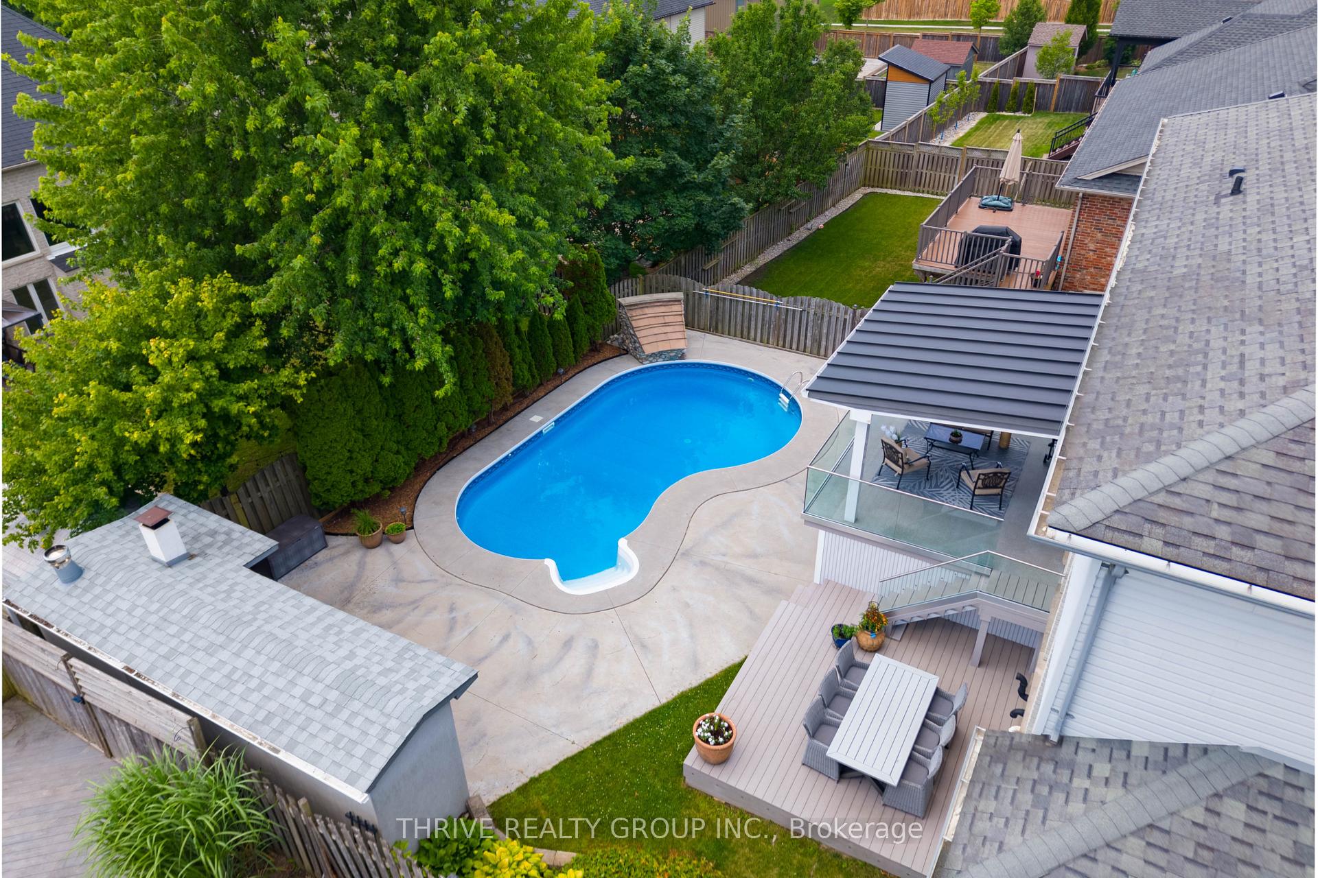 Photo 49 of 944 Collins Drive, London, South L — HOMEH