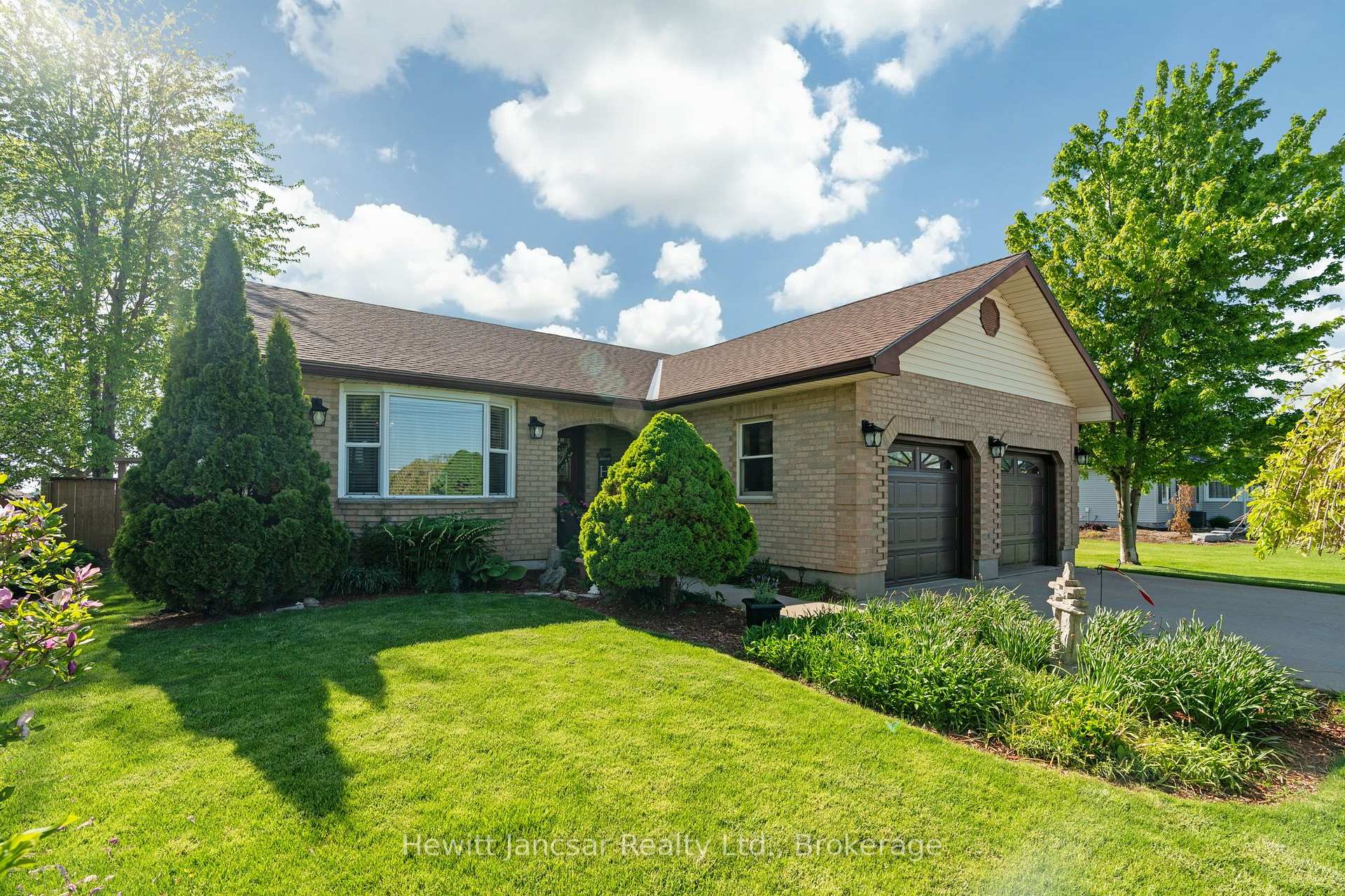 Photo of 34381 Denfield Road