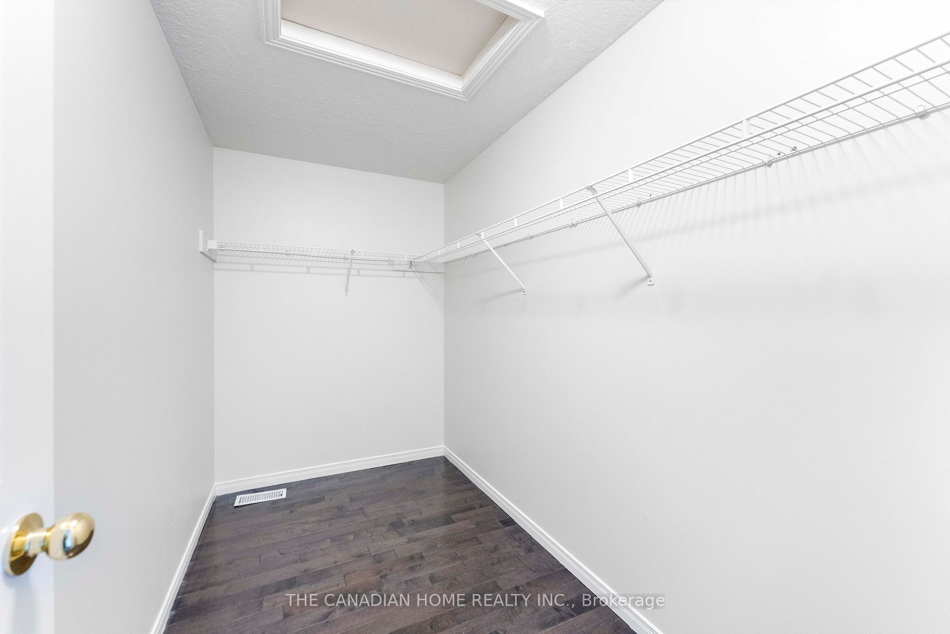 Photo 11 of 500 Robert Ferrie Drive, Kitchener, Doon South — HOMEH