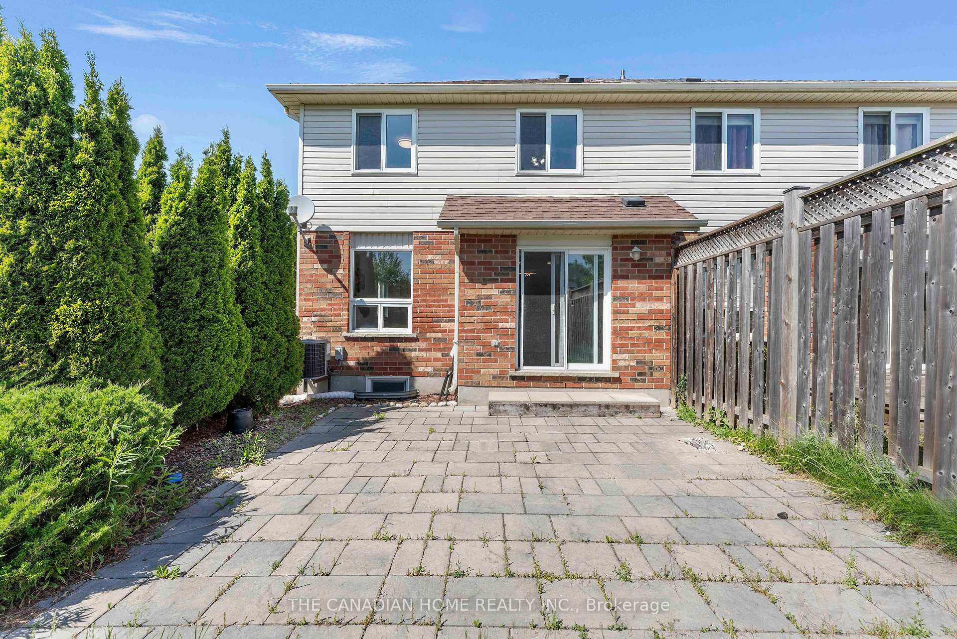 Photo 21 of 500 Robert Ferrie Drive, Kitchener, Doon South — HOMEH