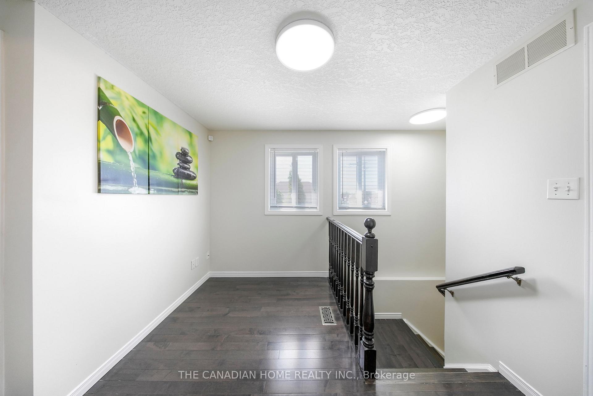 Photo 26 of 500 Robert Ferrie Drive, Kitchener, Doon South — HOMEH