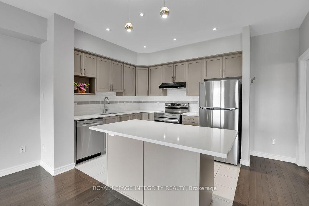 Photo 7 of 180 Poplin Street, Ottawa, Riverside South/Gloucester Glen — HOMEH